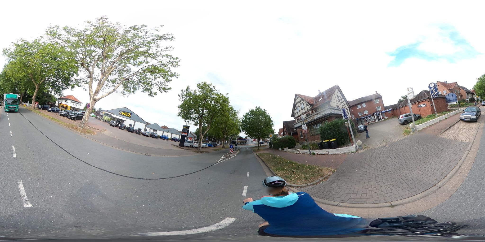 Street view near Dehova Verwaltungs GmbH, Bad Nenndorf — © Planungsgesellschaft_RV-K (CC BY-SA · Mapillary)