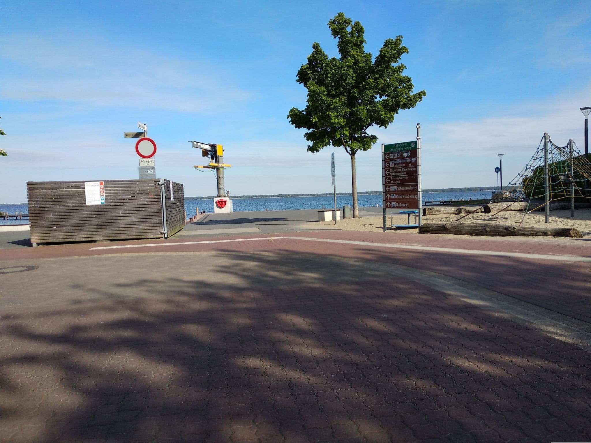 Street view near Steinhuder Meer Am Leuchtturm, Hagenburg — © steinm (CC BY-SA · Mapillary)