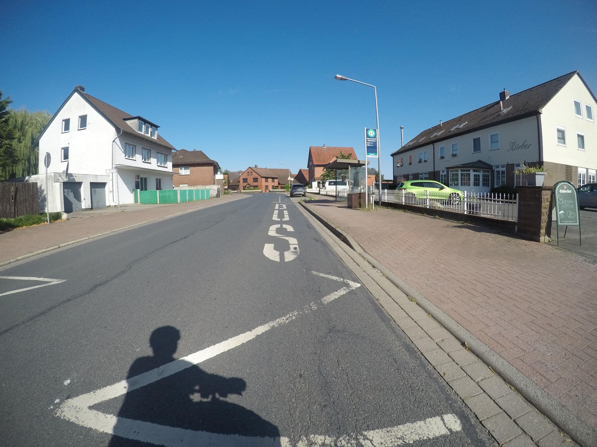 Street view near Hotel Restaurant Korber, Garbsen-Mitte — © mfa (CC BY-SA · Mapillary)