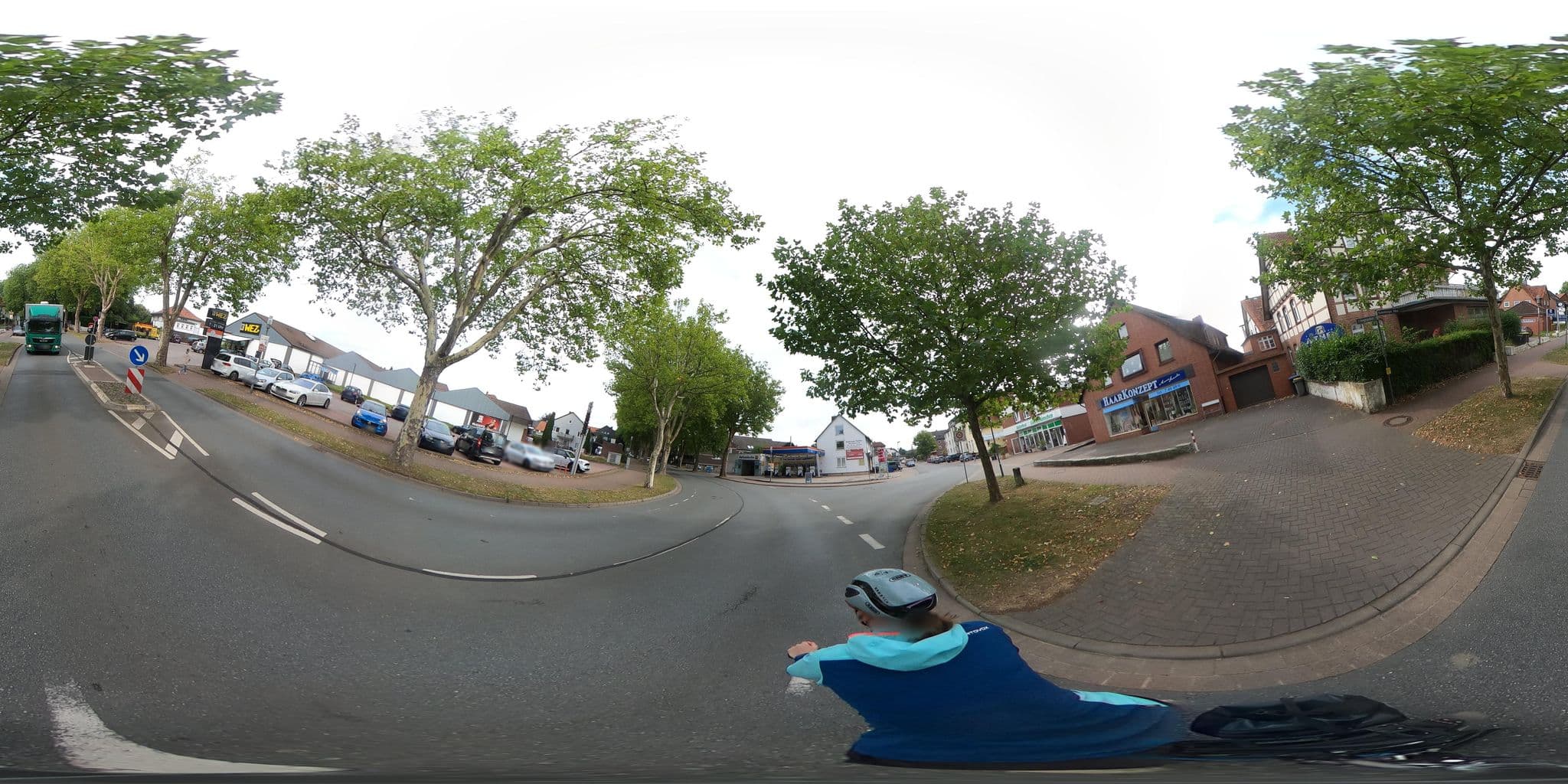 Street view near Hotel City Inn, Bad Nenndorf — © Planungsgesellschaft_RV-K (CC BY-SA · Mapillary)