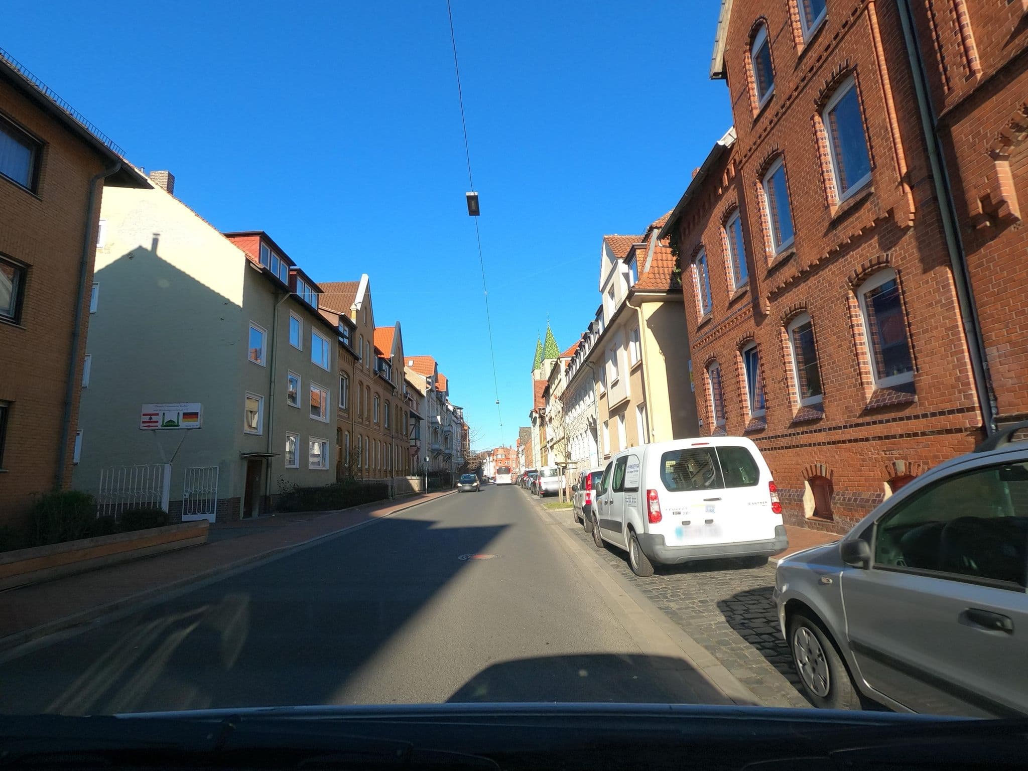 Street view near Moltkestrasse 89 Ferienwohnung + Pension, Hildesheim — © Langfahrer (CC BY-SA · Mapillary)