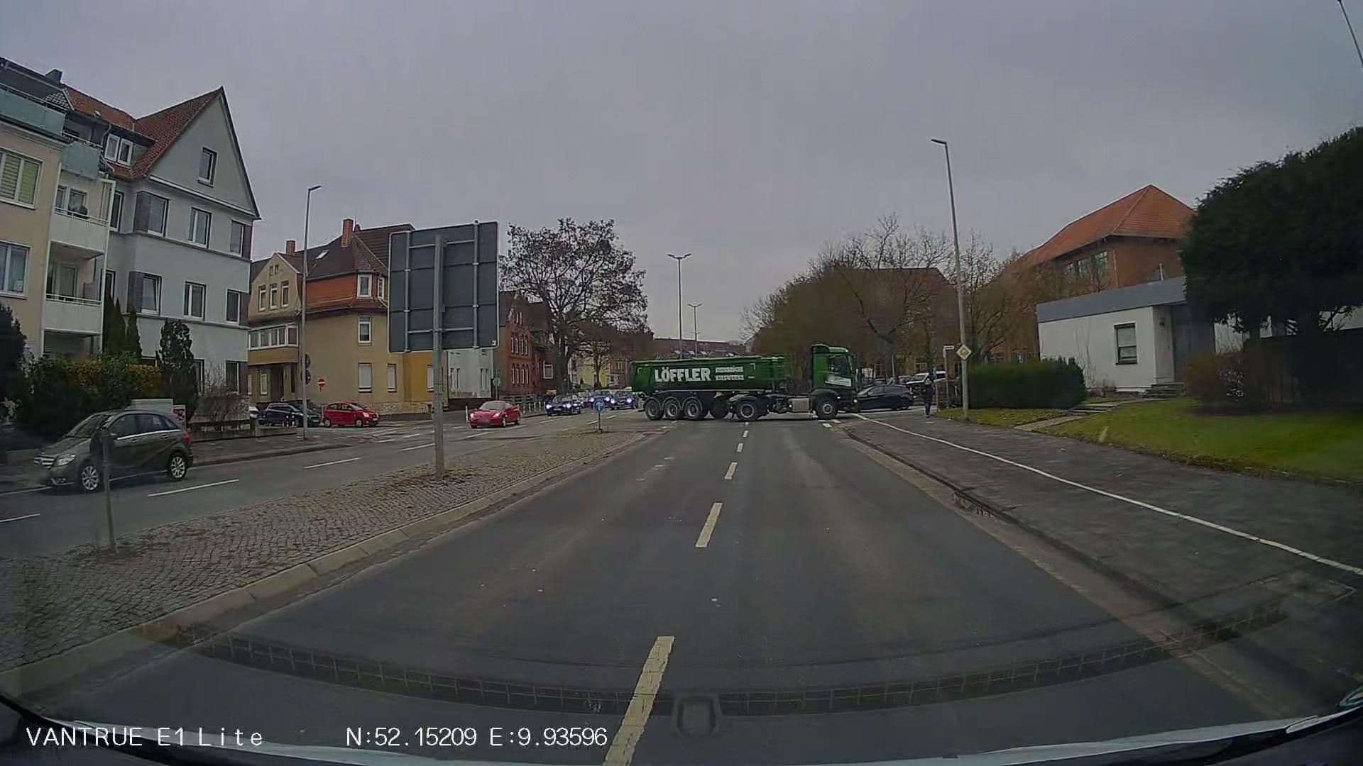 Street view near ABH Gastehaus, Hildesheim — © Hightower- (CC BY-SA · Mapillary)