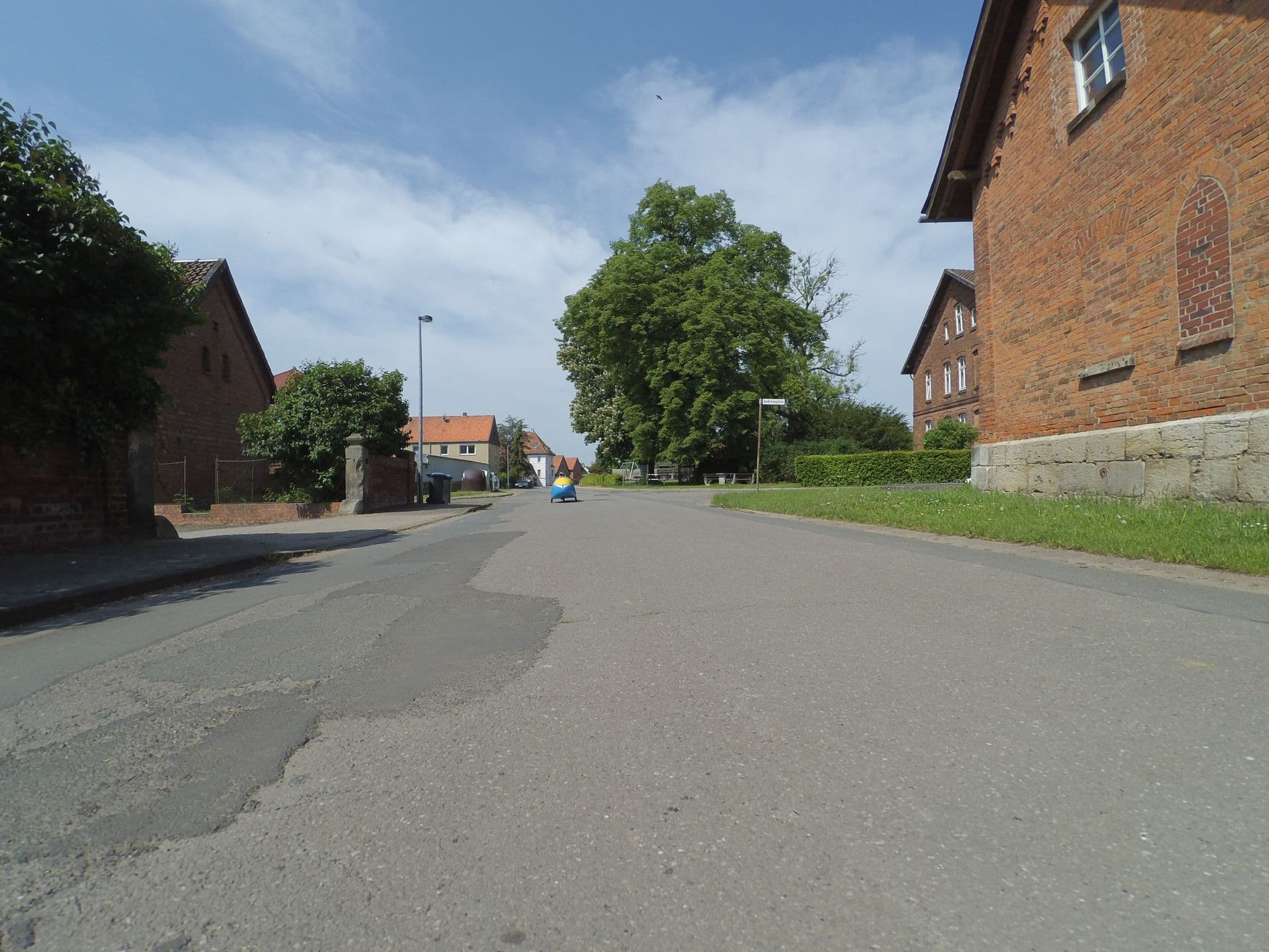 Street view near Freizeitheim, Algermissen — © peewee32 (CC BY-SA · Mapillary)