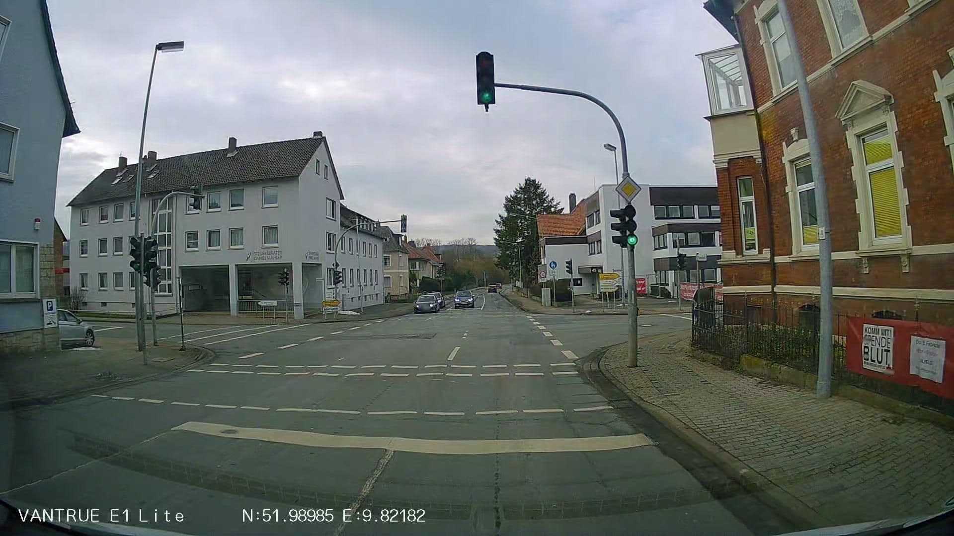 Street view near Hotel-Restaurant ´Zur Insel´, Alfeld — © Hightower- (CC BY-SA · Mapillary)
