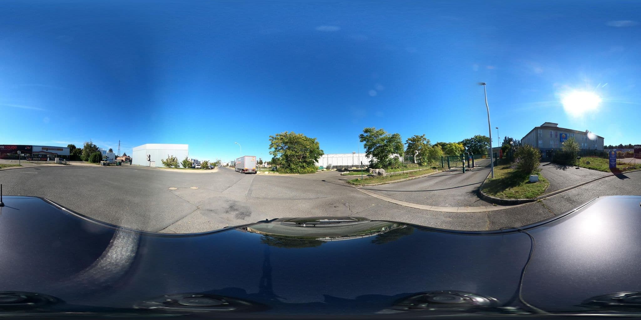 Street view near Comfort Hôtel, Olivet — © u4y0u (CC BY-SA · Mapillary)