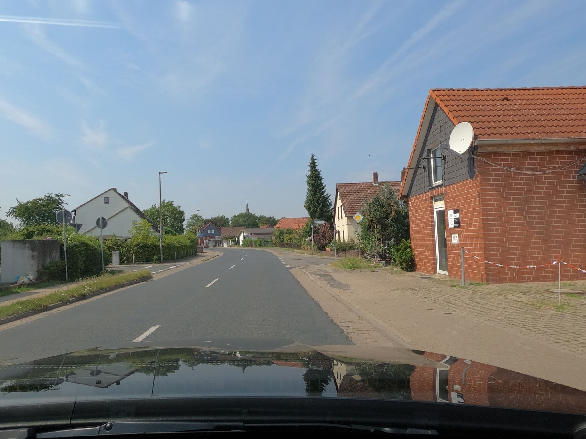 Street view near Guest House Schneider, Sarstedt — © skjall (CC BY-SA · Mapillary)