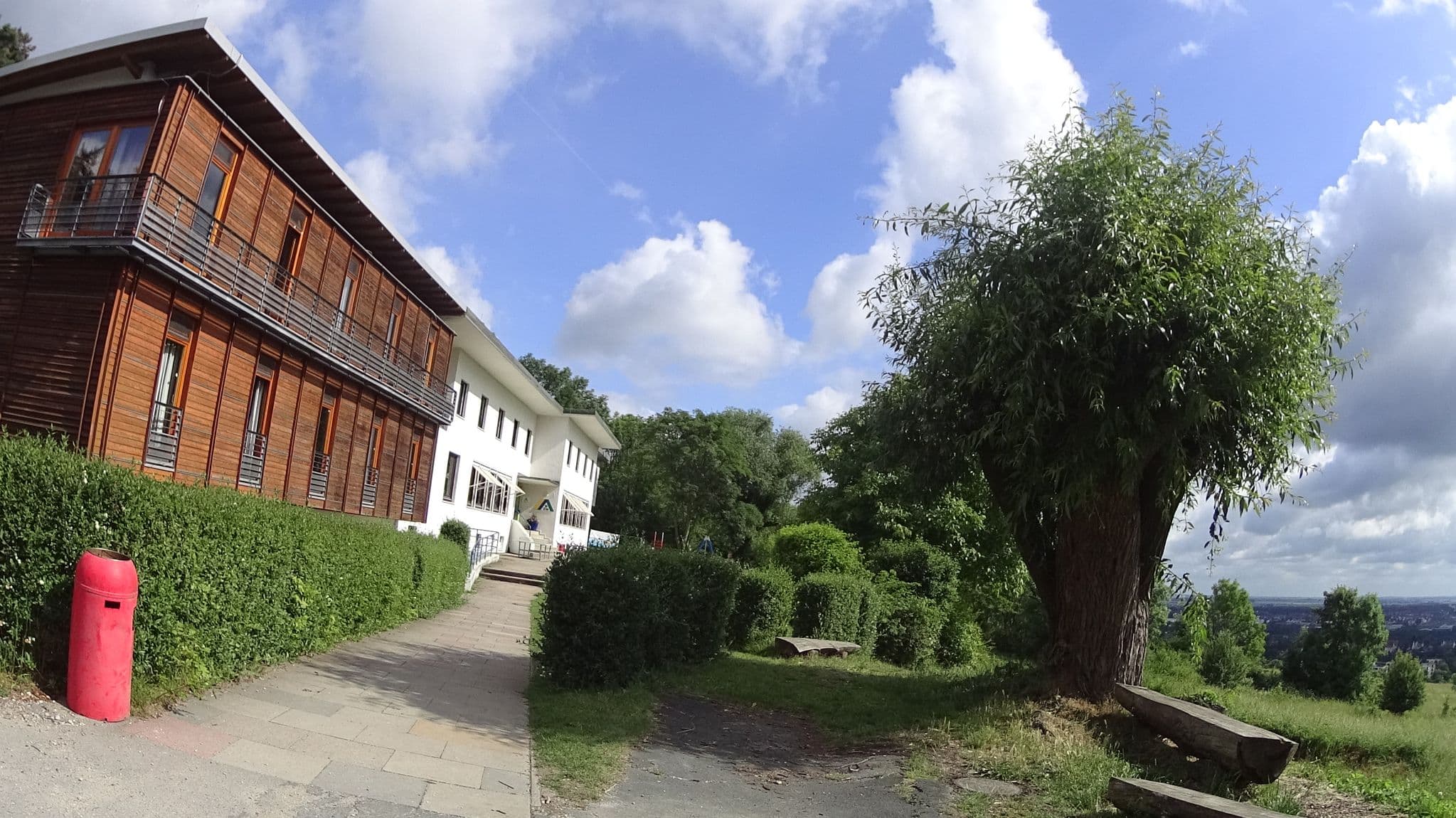 Street view near Jugendherberge Hildesheim DJH-Landesverband Hannover, Hildesheim — © ramap (CC BY-SA · Mapillary)