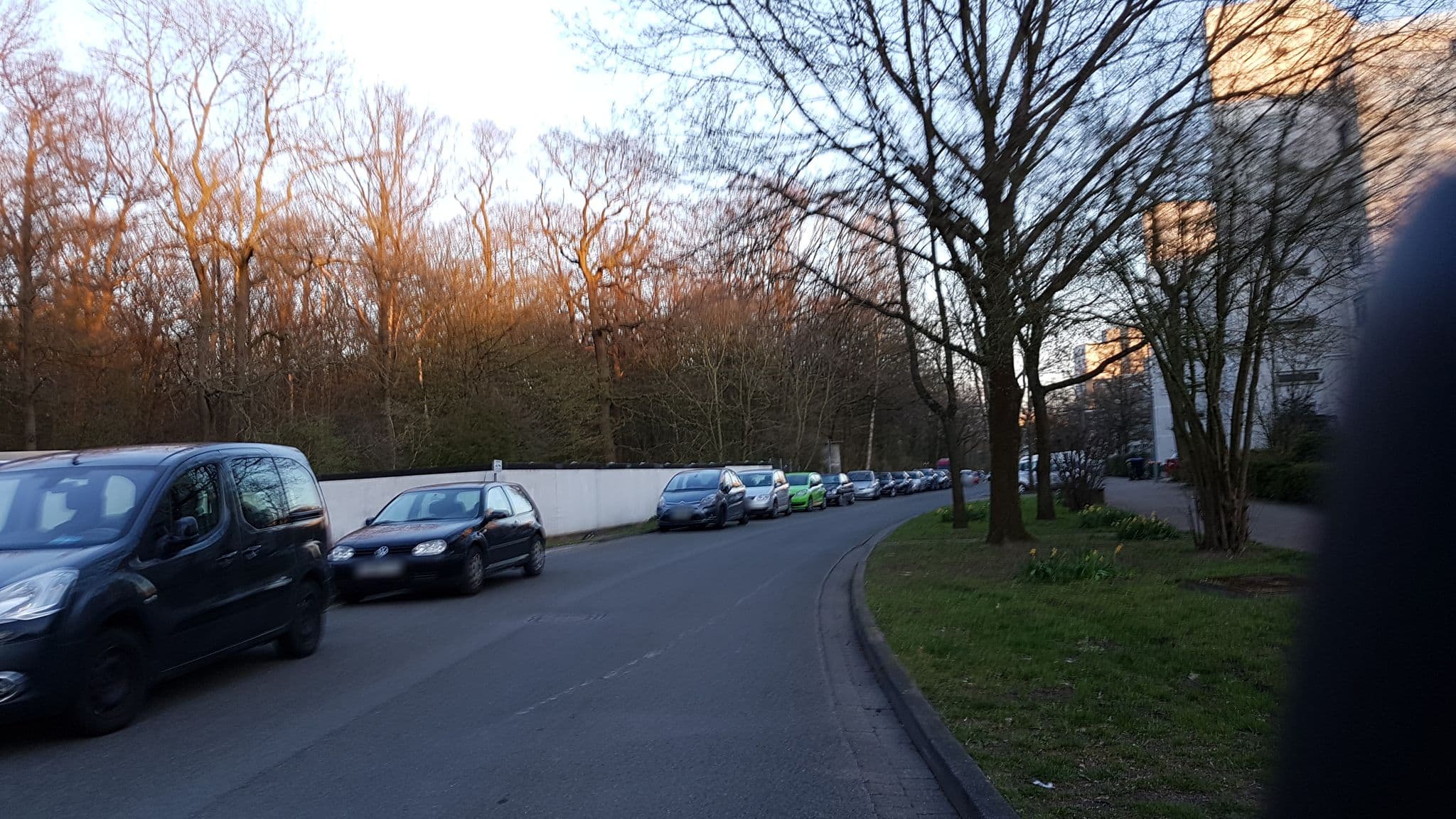 Street view near Hannover Messe-Wohnung, Laatzen — © snowdiver (CC BY-SA · Mapillary)
