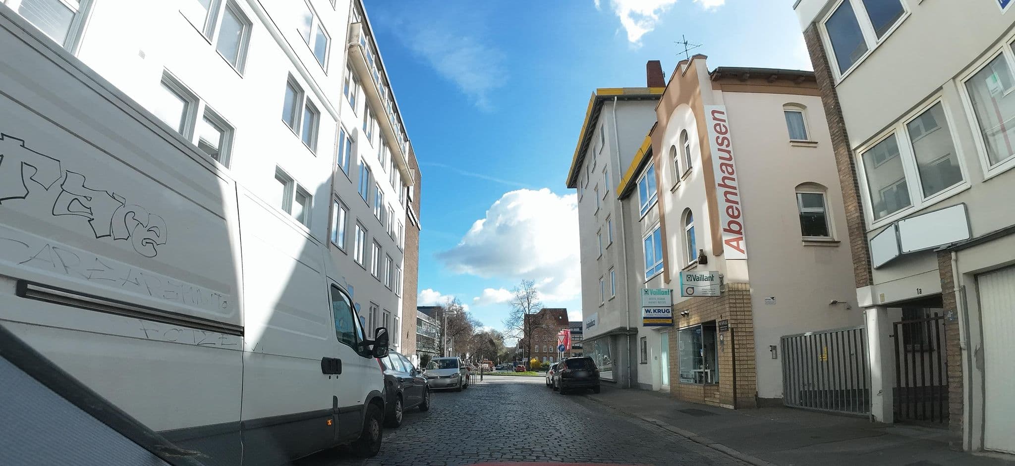 Street view near Rentenberatung Katja Glotzbach, Oststadt — © teddy73 (CC BY-SA · Mapillary)
