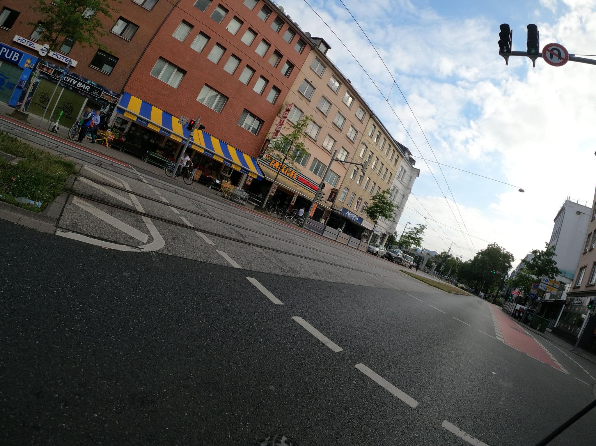 Street view near Hotel Iberico, Calenberger Neustadt — © Langfahrer (CC BY-SA · Mapillary)