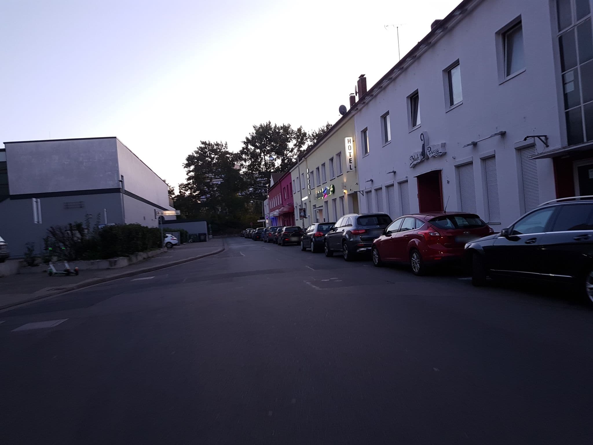 Street view near Boutique 026 Hannover Central, Oststadt — © snowdiver (CC BY-SA · Mapillary)