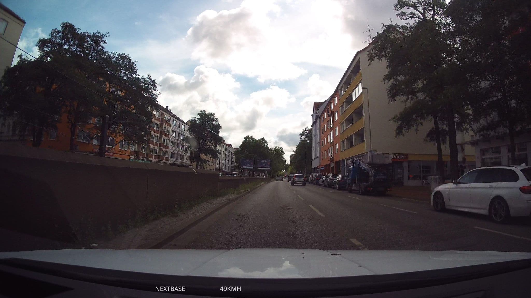Street view near 신라민박, Oststadt — © Schmarvis (CC BY-SA · Mapillary)