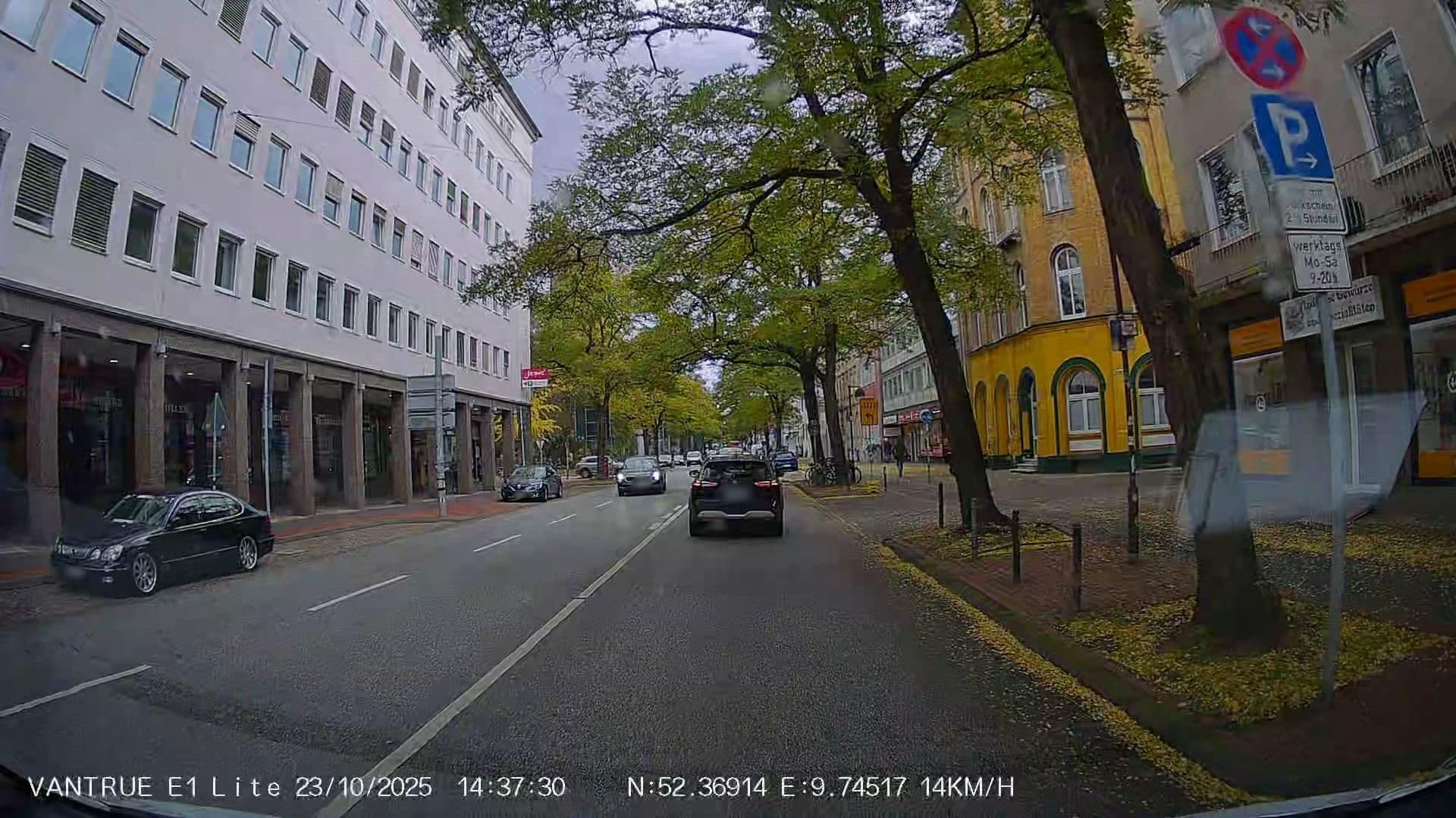 Street view near Apartment mitten in der Stadt, Hannover — © Hightower- (CC BY-SA · Mapillary)