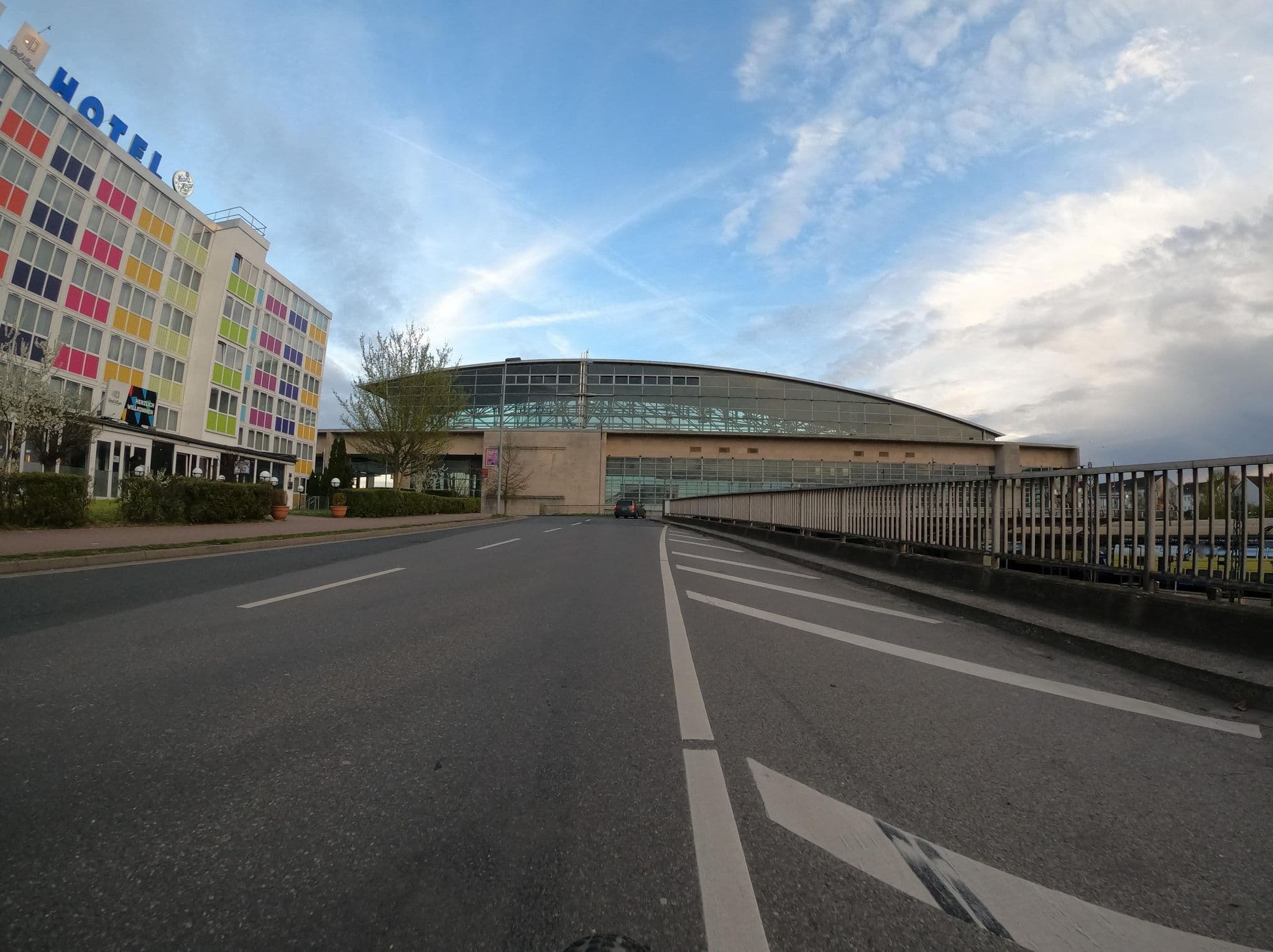 Street view near ProHotel, Laatzen — © Langfahrer (CC BY-SA · Mapillary)