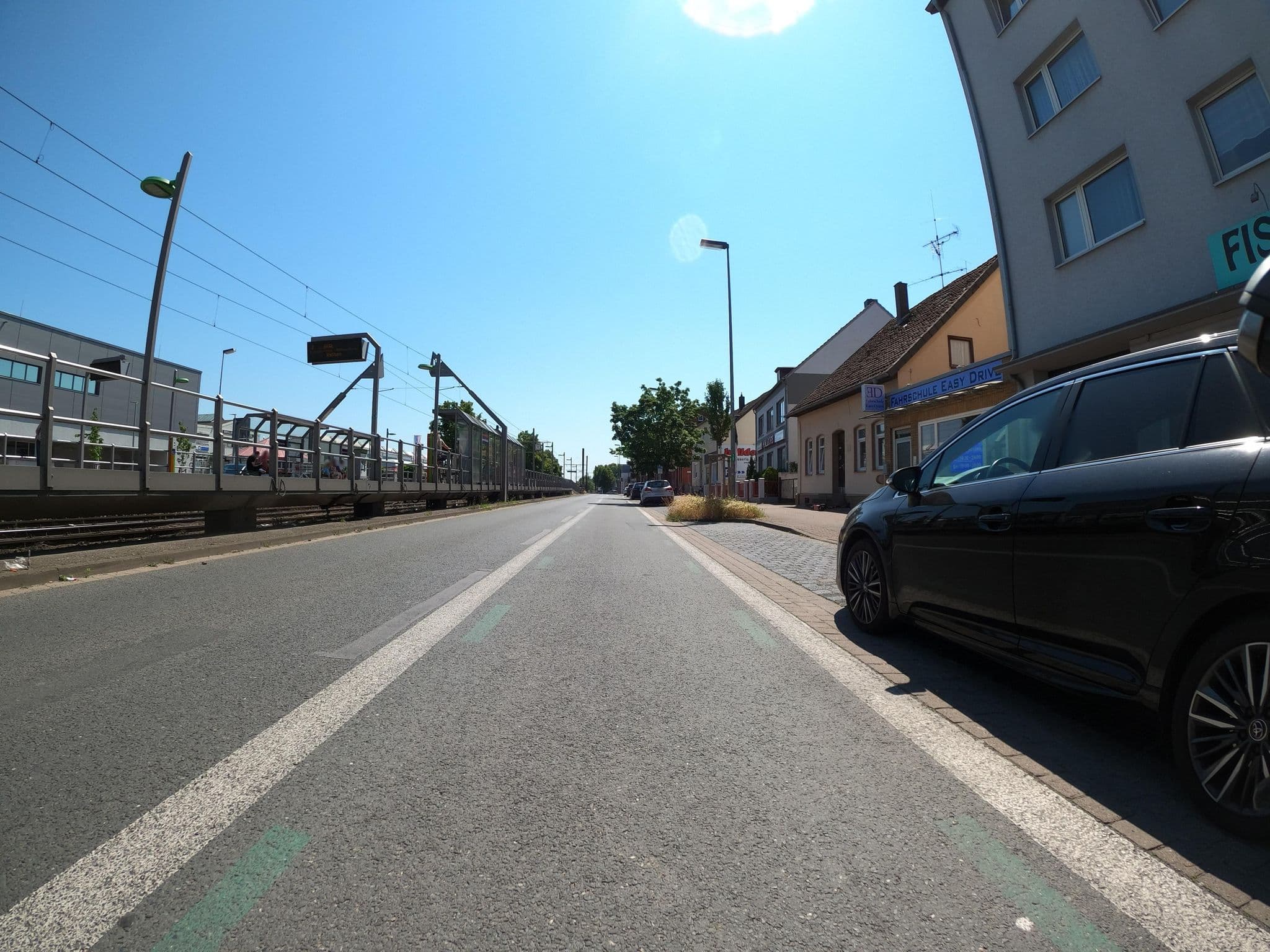 Street view near NETA Privatunterkunft, Laatzen — © Langfahrer (CC BY-SA · Mapillary)