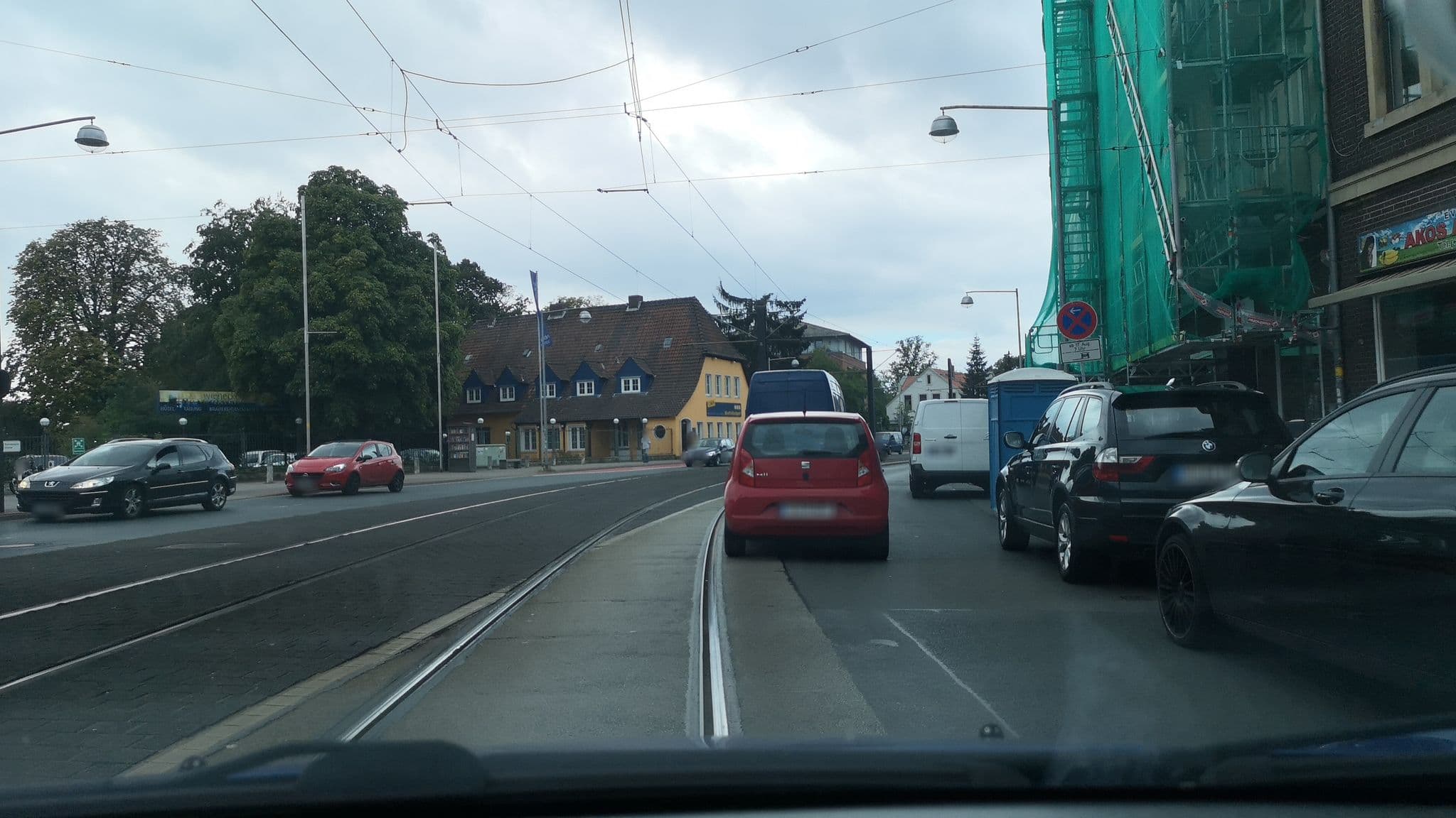 Street view near Bed'nBudget, Wülfel — © cageythree (CC BY-SA · Mapillary)