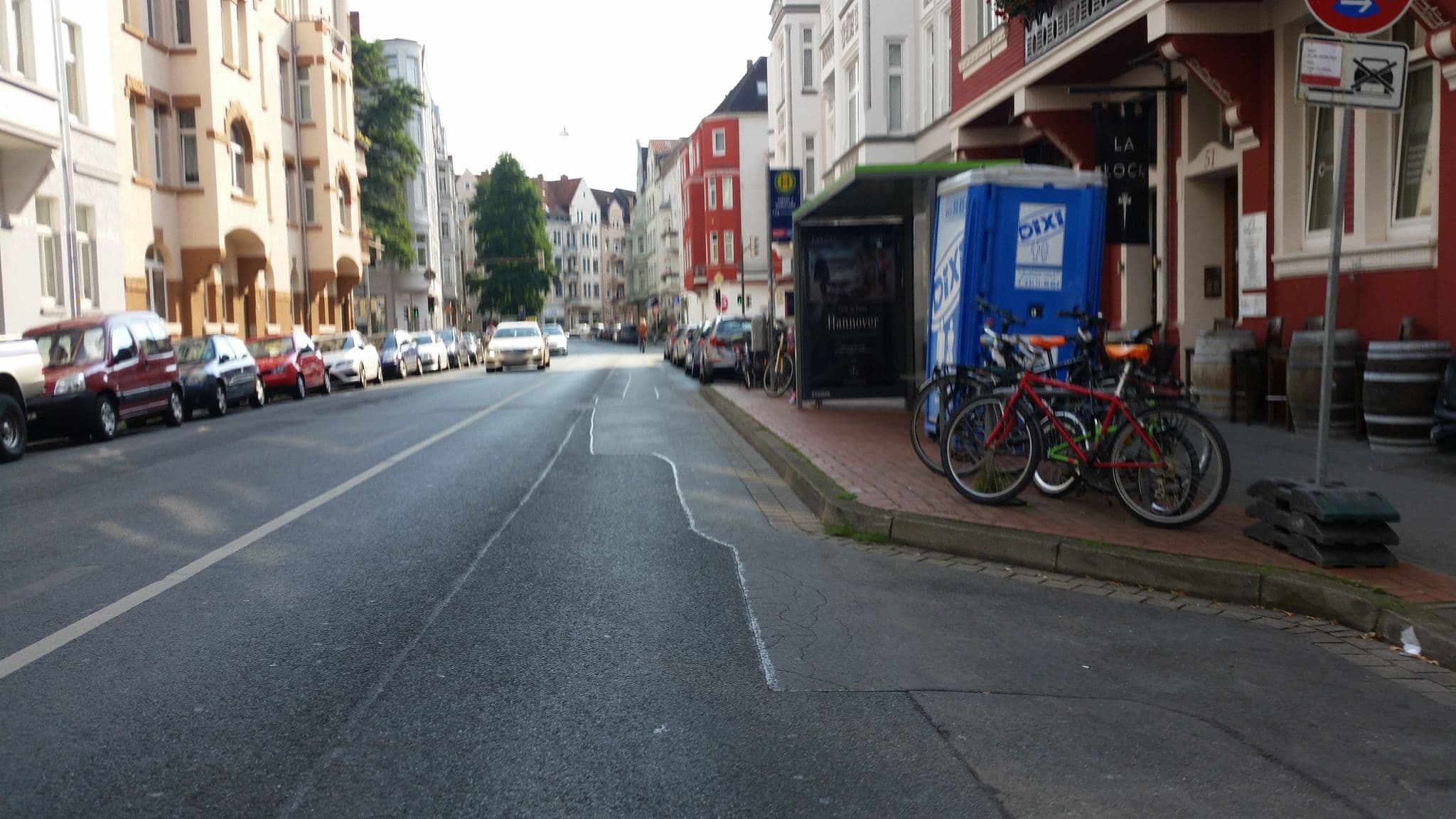 Street view near Cebit Stay 2012, Oststadt — © snowdiver (CC BY-SA · Mapillary)