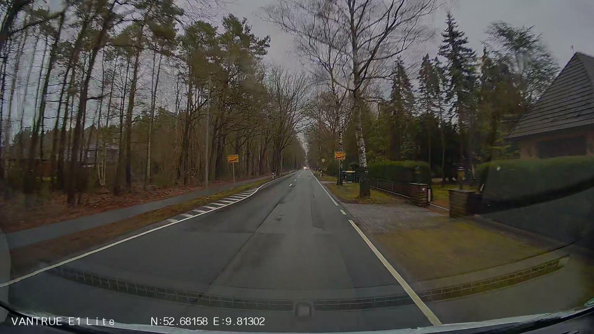 Street view near Gästehaus Bannetze Inh. Rolf Jünke, Wietze — © Hightower- (CC BY-SA · Mapillary)