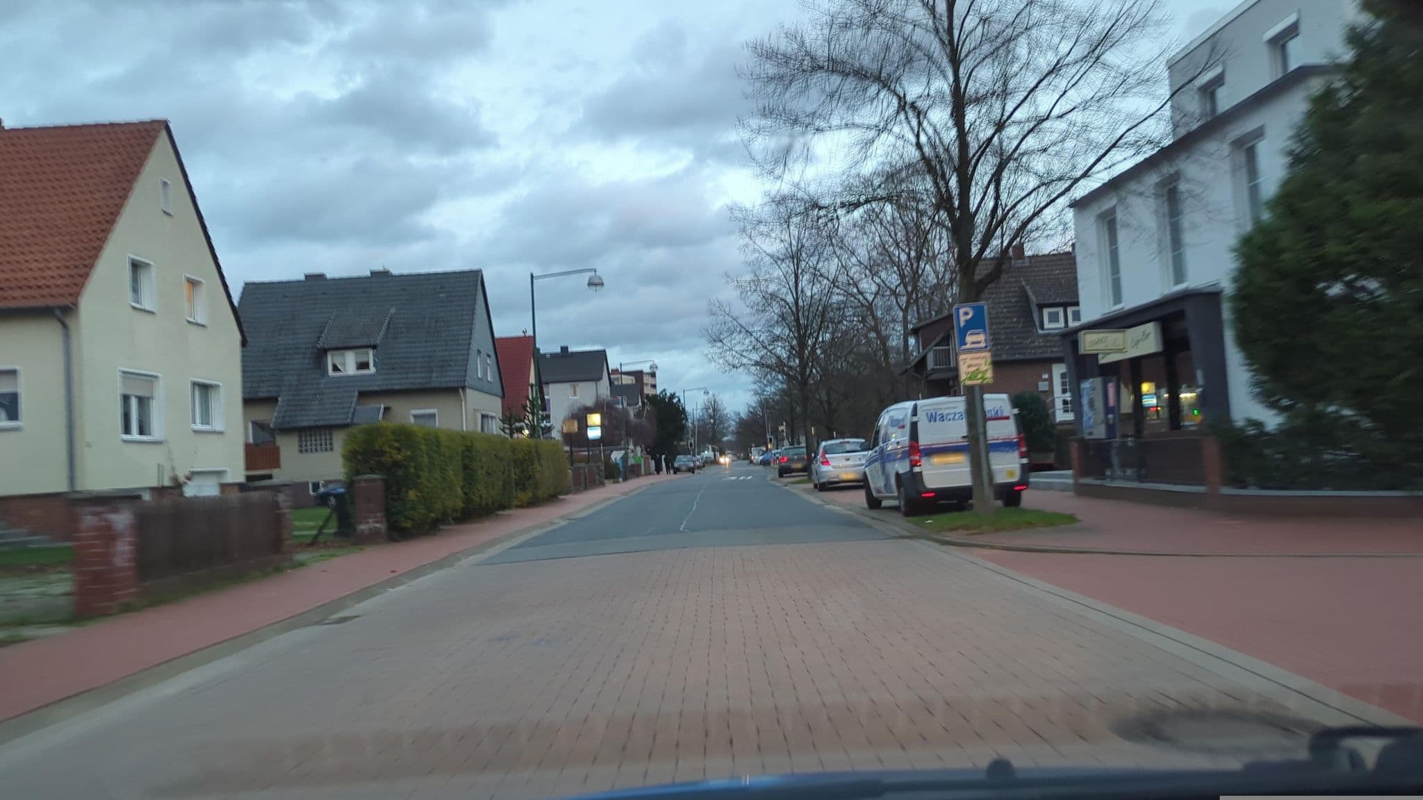 Street view near Private Rooms Langenhagen, Langenhagen — © hotteliene (CC BY-SA · Mapillary)