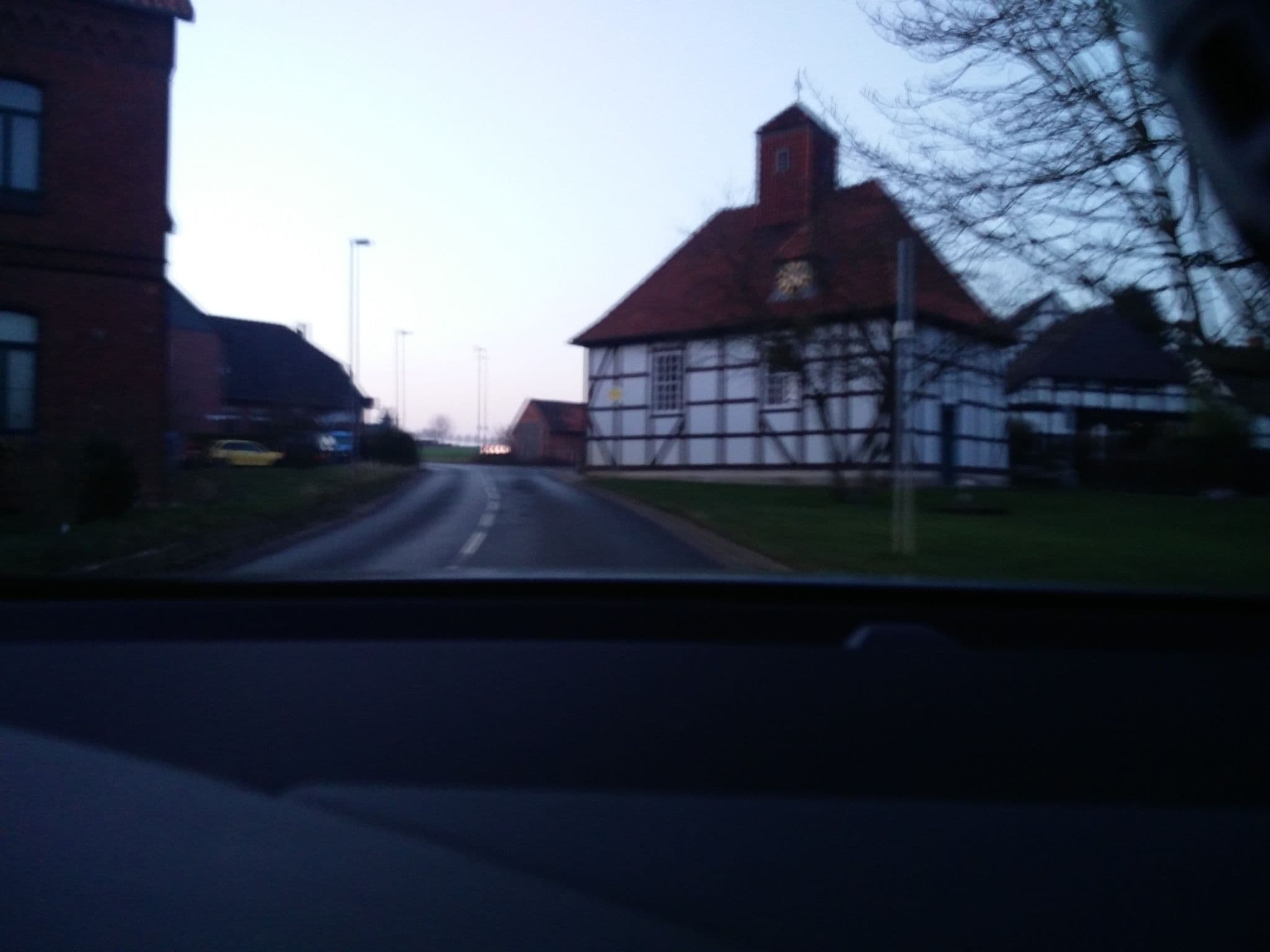 Street view near AsMo Hotel & Immobilien GmbH, Bemerode — © bierti (CC BY-SA · Mapillary)