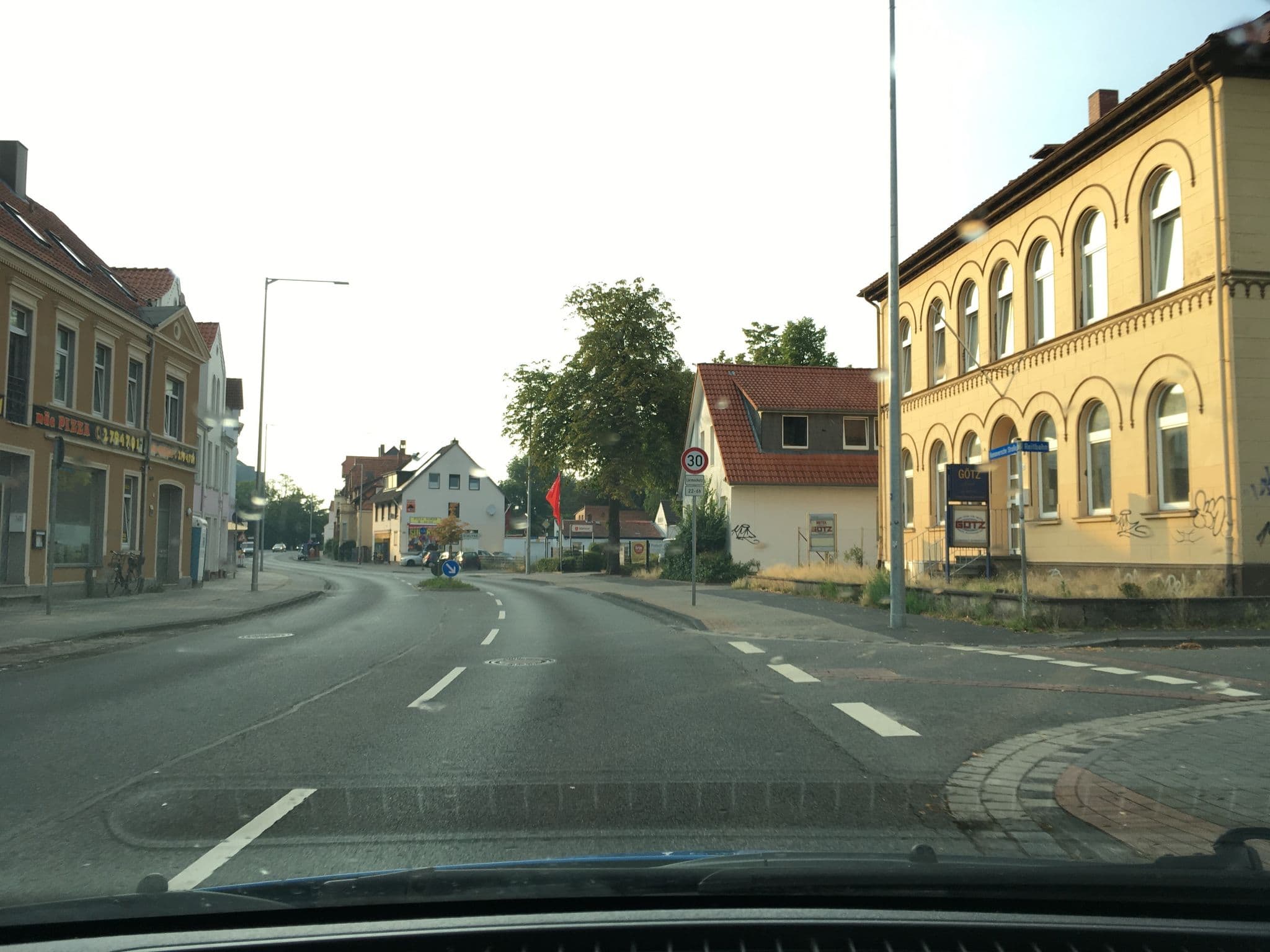 Street view near Hotel Götz, Celle — © hotteliene (CC BY-SA · Mapillary)