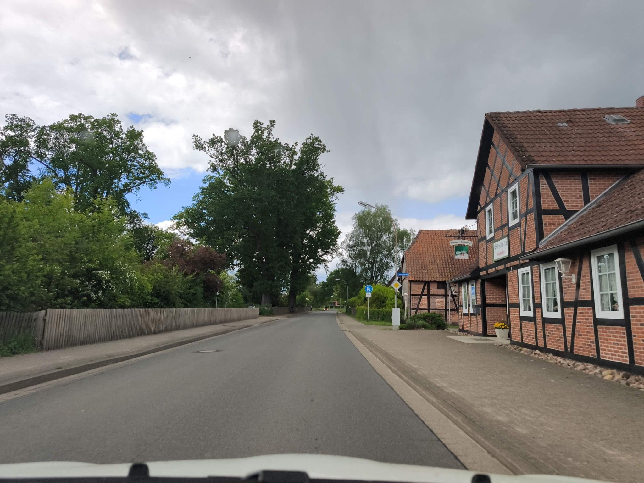 Street view near Schumacher, Eicklingen — © hotteliene (CC BY-SA · Mapillary)
