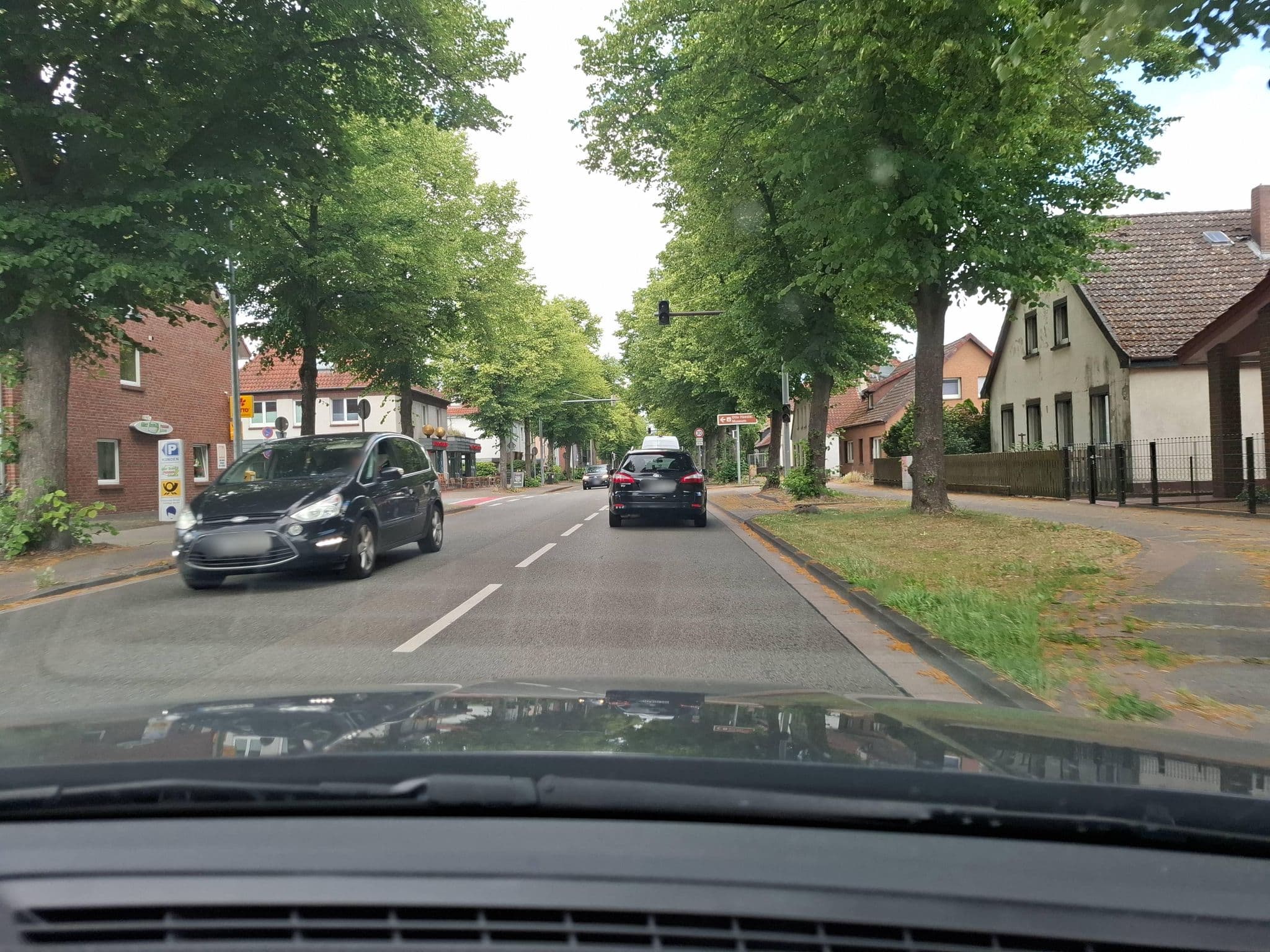 Street view near Pension Aller Domizil, Celle — © Jaschu31311 (CC BY-SA · Mapillary)