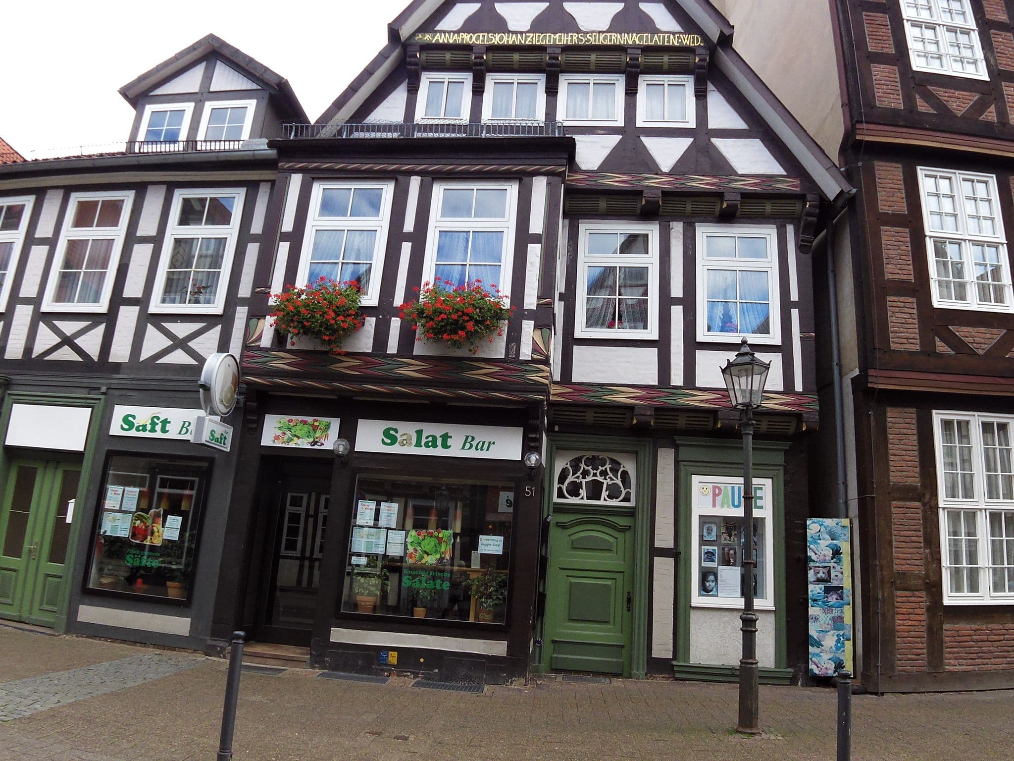 Street view near Zentrale Zimmervermittlung Privé-Hotels, Celle — © dcp (CC BY-SA · Mapillary)