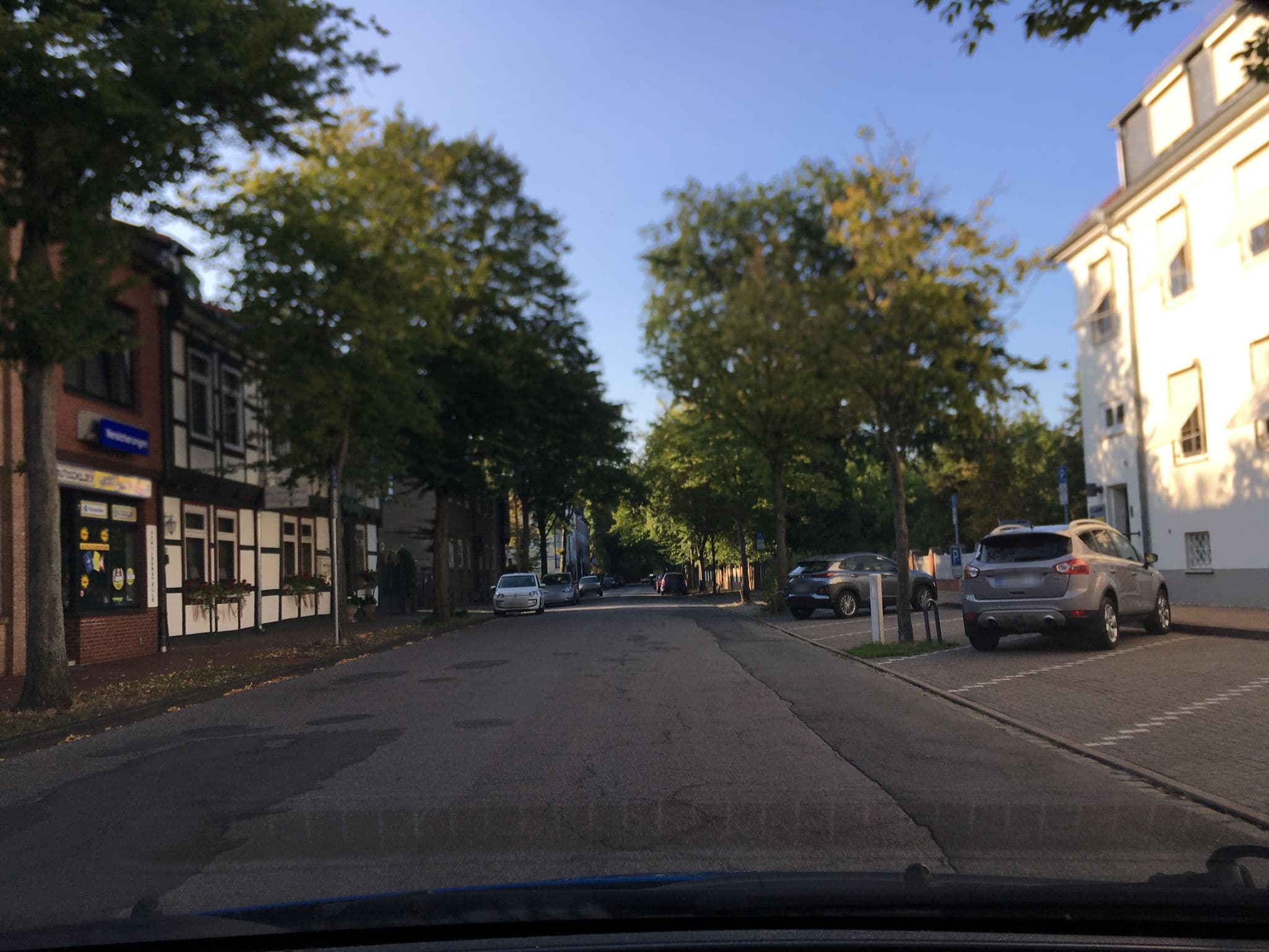 Street view near Schifferkrug, Celle — © hotteliene (CC BY-SA · Mapillary)
