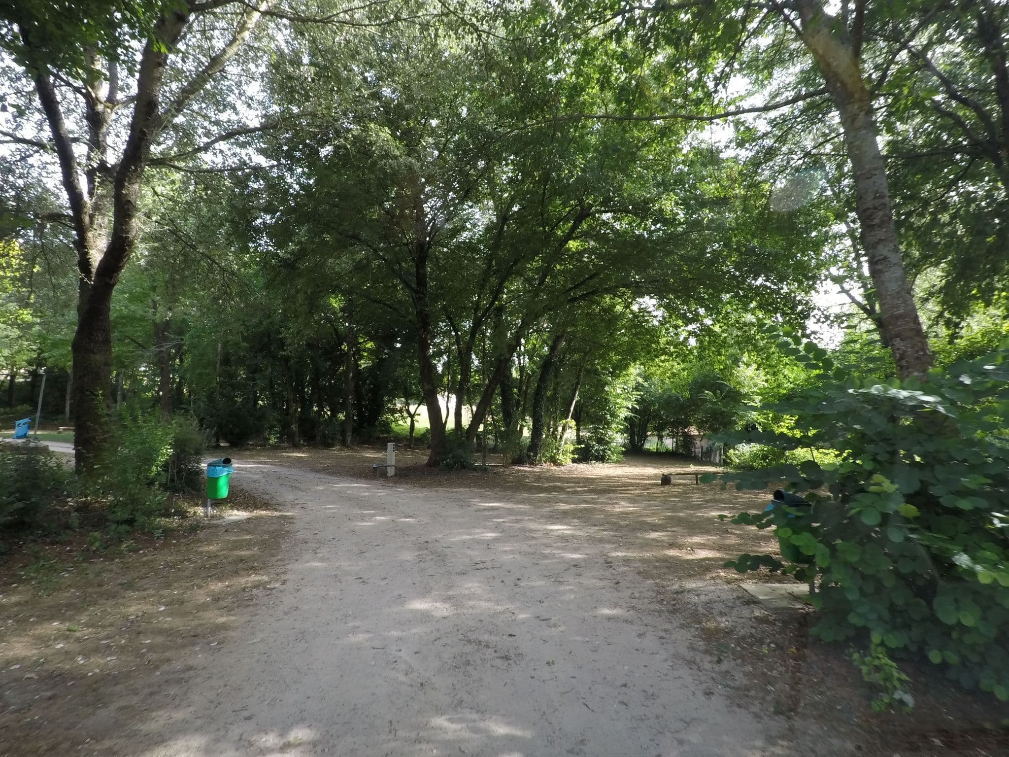 Street view near Camping municipal La Fontaine de Villiers, Melle — © yaron (CC BY-SA · Mapillary)