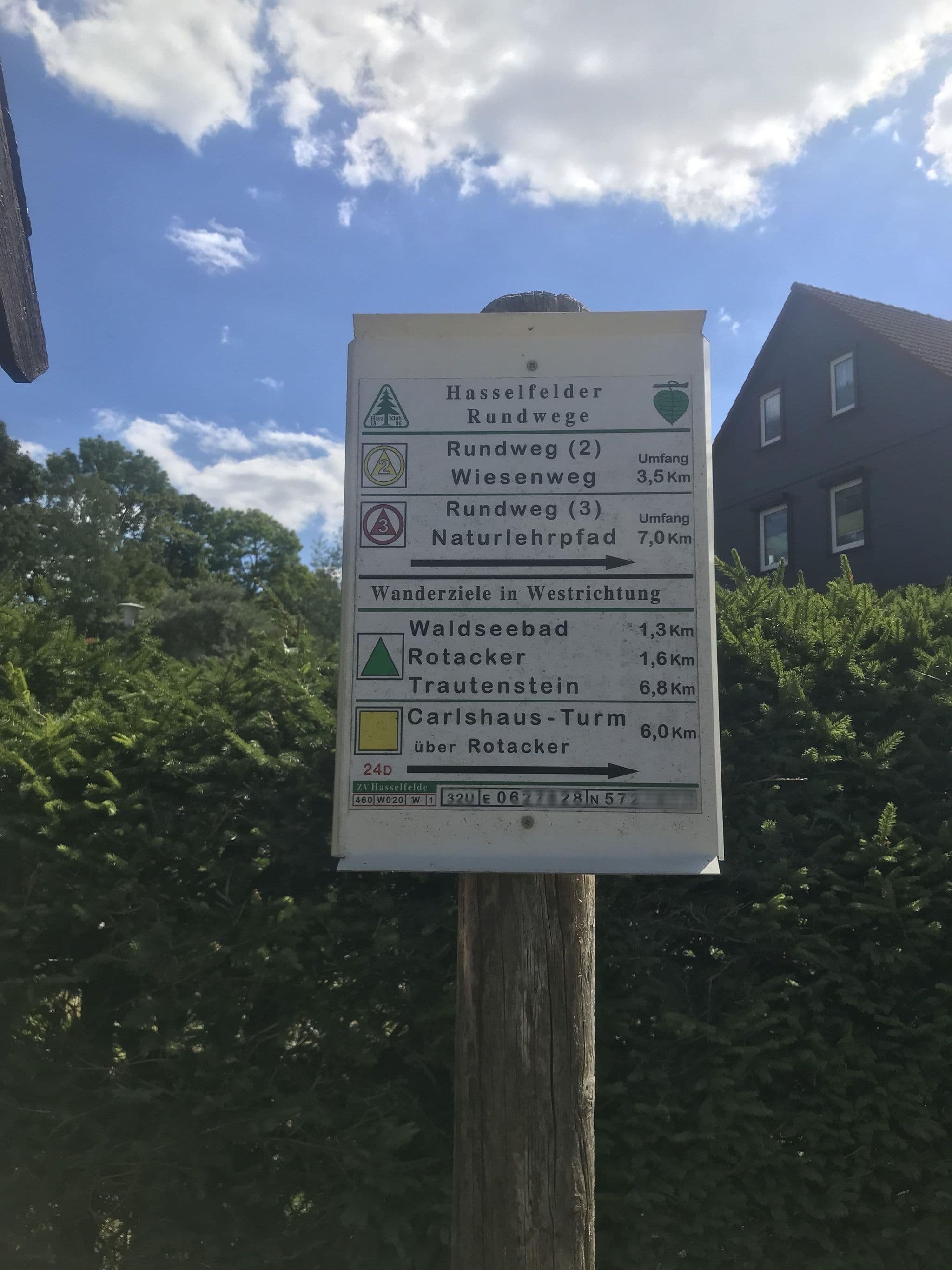 Street view near Ferienwohnung Nosovsky Jeannette Ferienwohnungsvermietung, Hasselfelde — © surveyor99 (CC BY-SA · Mapillary)