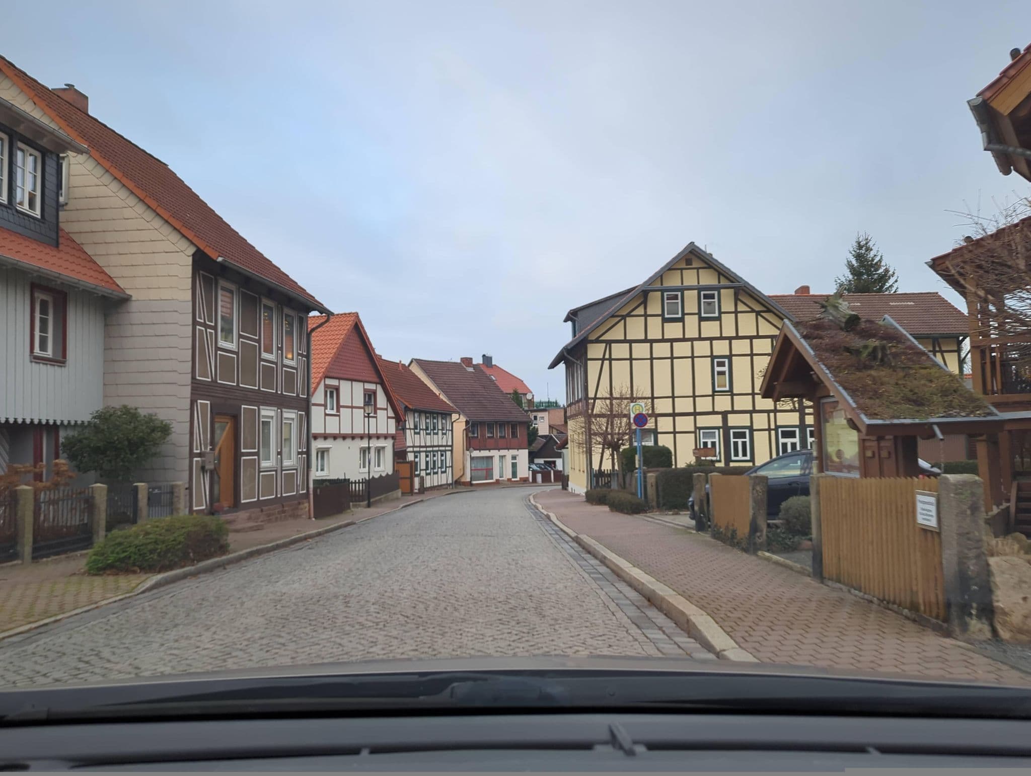 Street view near Wiese Heinz, Wiese Inge Fremdenzimmer, Ilsenburg — © AlexSpritze (CC BY-SA · Mapillary)