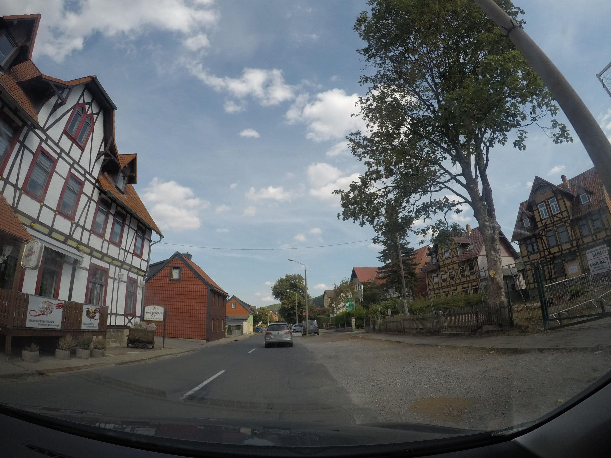 Street view near Gasthof und Pension "Hasseröder Hof", Wernigerode — © sunnyteater (CC BY-SA · Mapillary)