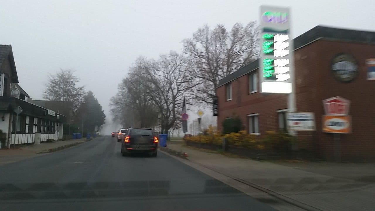Street view near Hotel Garni, Barwedel — © tian (CC BY-SA · Mapillary)