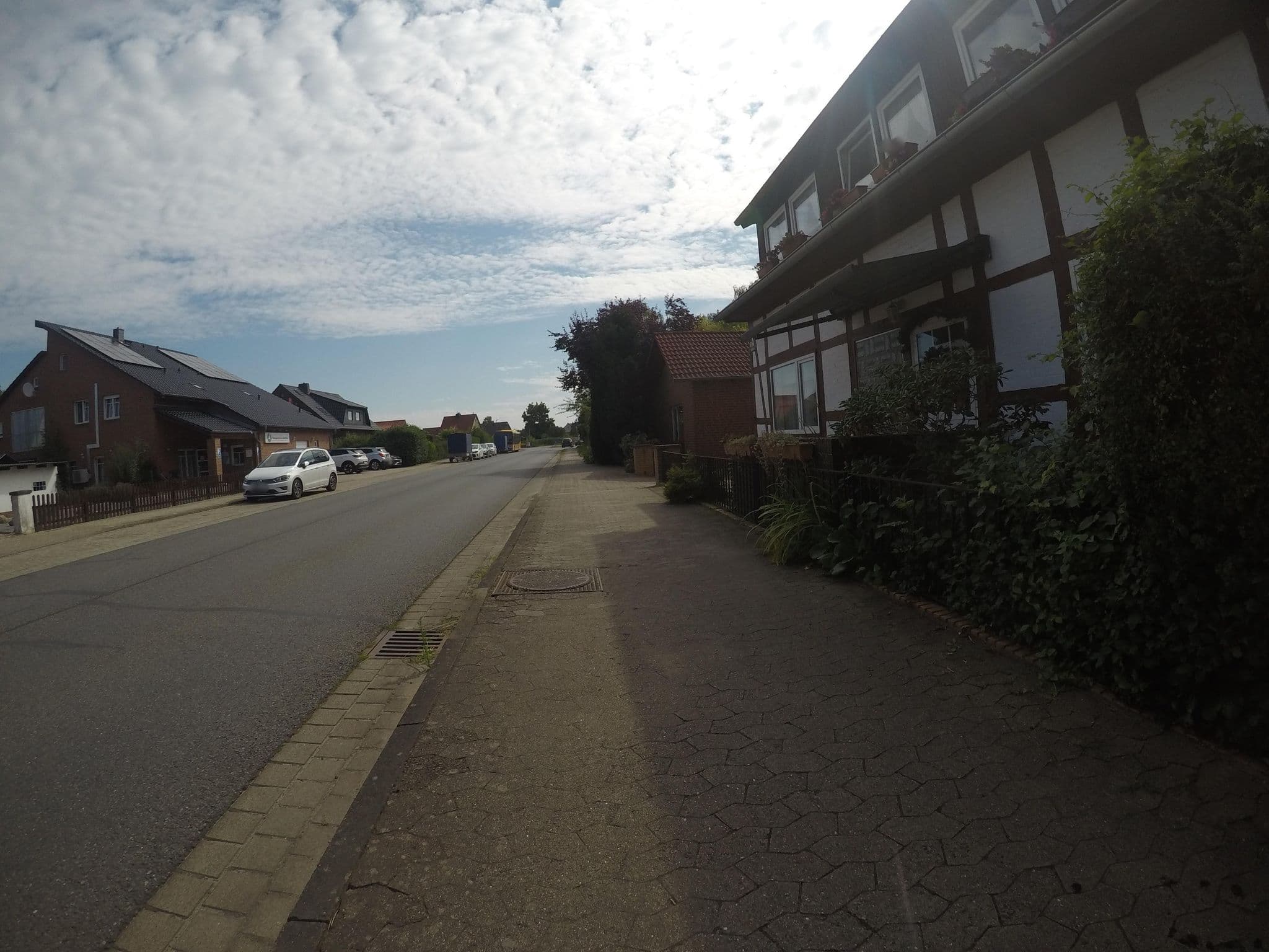 Street view near Heuer Renate Pension, Meinersen — © mfa (CC BY-SA · Mapillary)