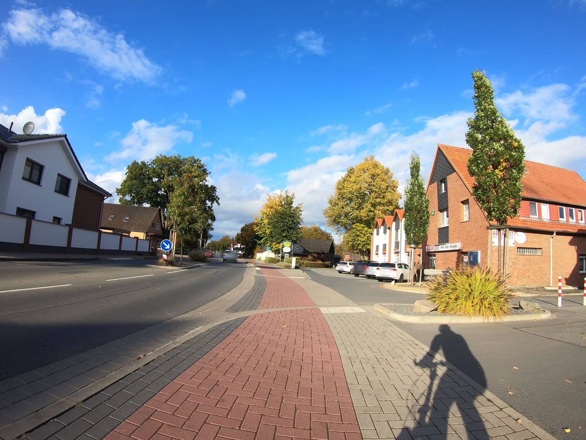 Street view near Campus Wesendorf, Gifhorn — © m4p1ll4ry (CC BY-SA · Mapillary)