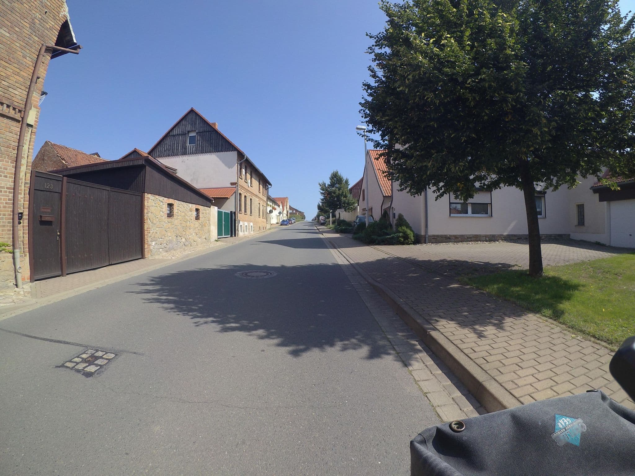 Street view near Becker Thea Pension, Weddersleben — © marczoutendijk (CC BY-SA · Mapillary)