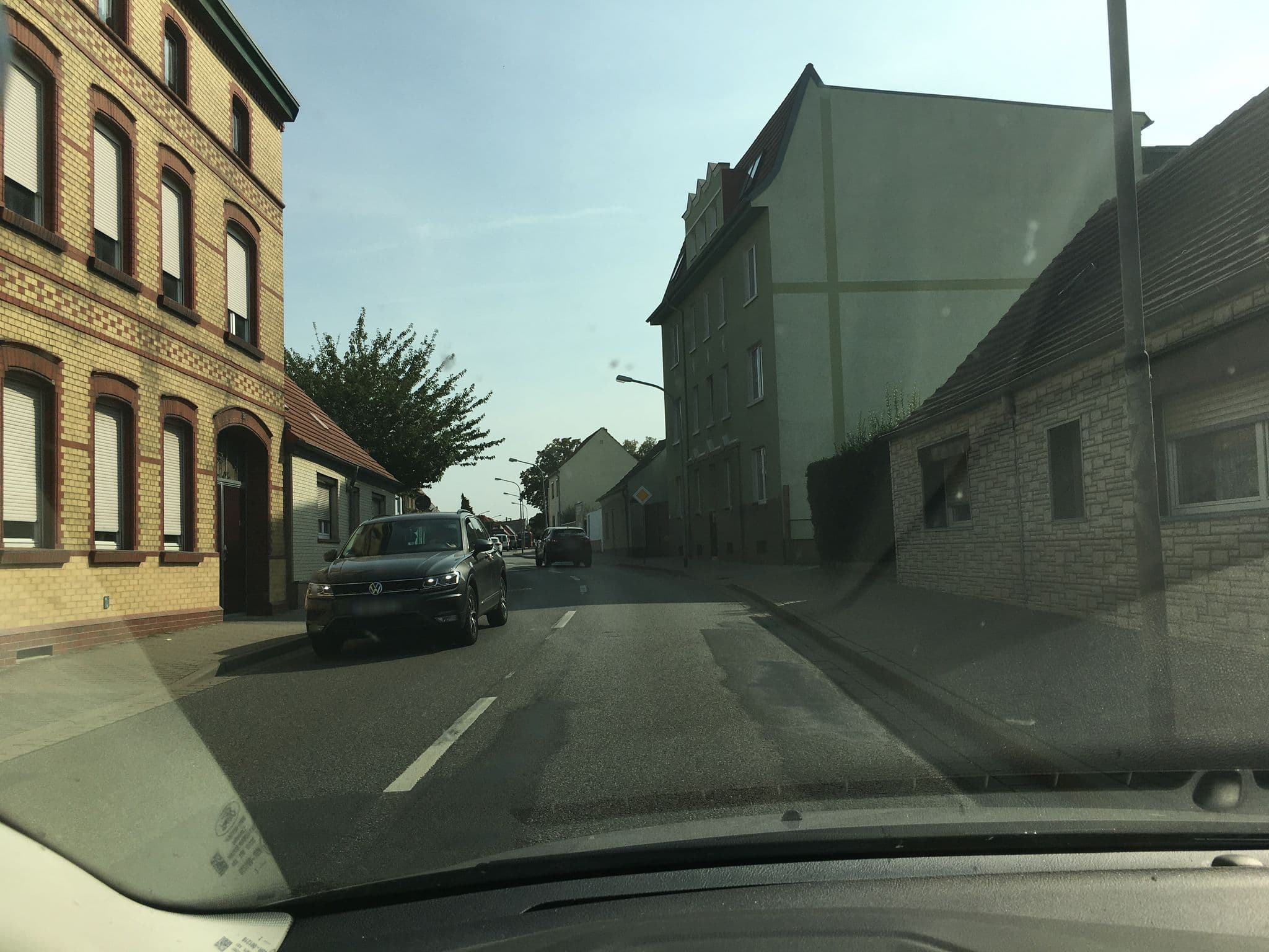 Street view near Buhle Erika und Günther Hotelpension, Calbe — © bejotel (CC BY-SA · Mapillary)