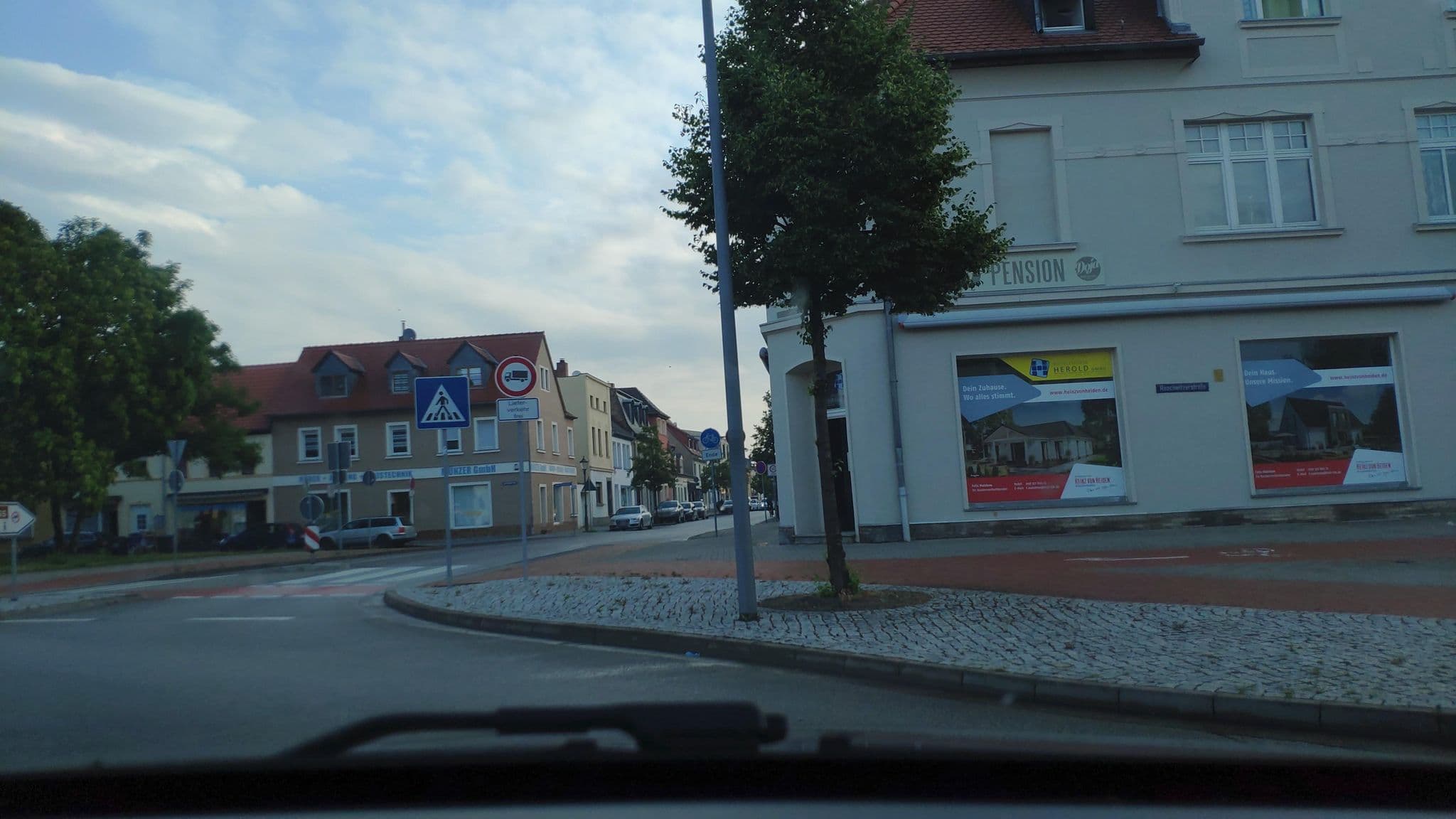 Street view near Doja Medical Wellness Center, Bernburg — © anubisbbg (CC BY-SA · Mapillary)