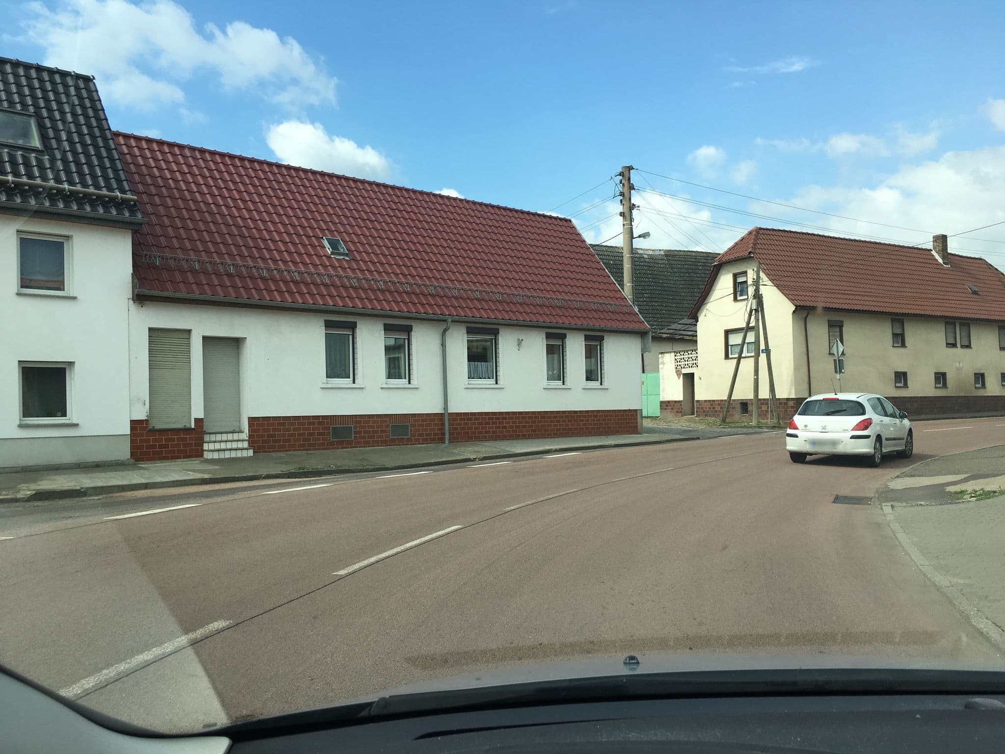Street view near Pension Schackstedt, Alsleben — © bejotel (CC BY-SA · Mapillary)