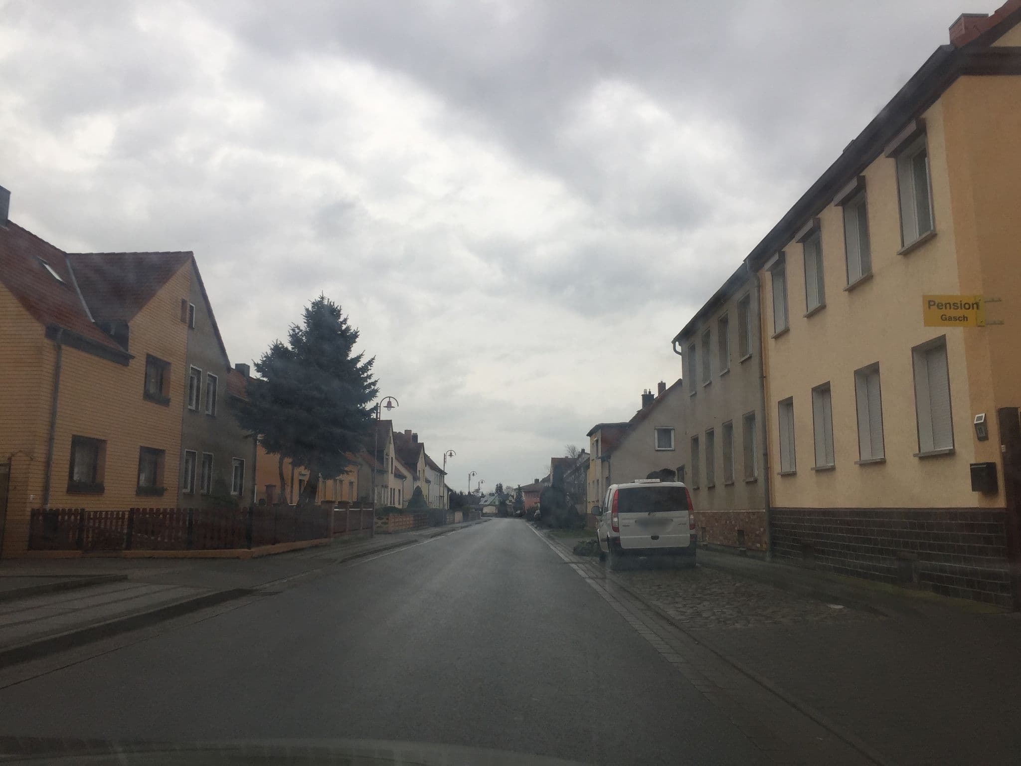 Street view near Gasch Uwe Pension, Egeln — © silsha (CC BY-SA · Mapillary)