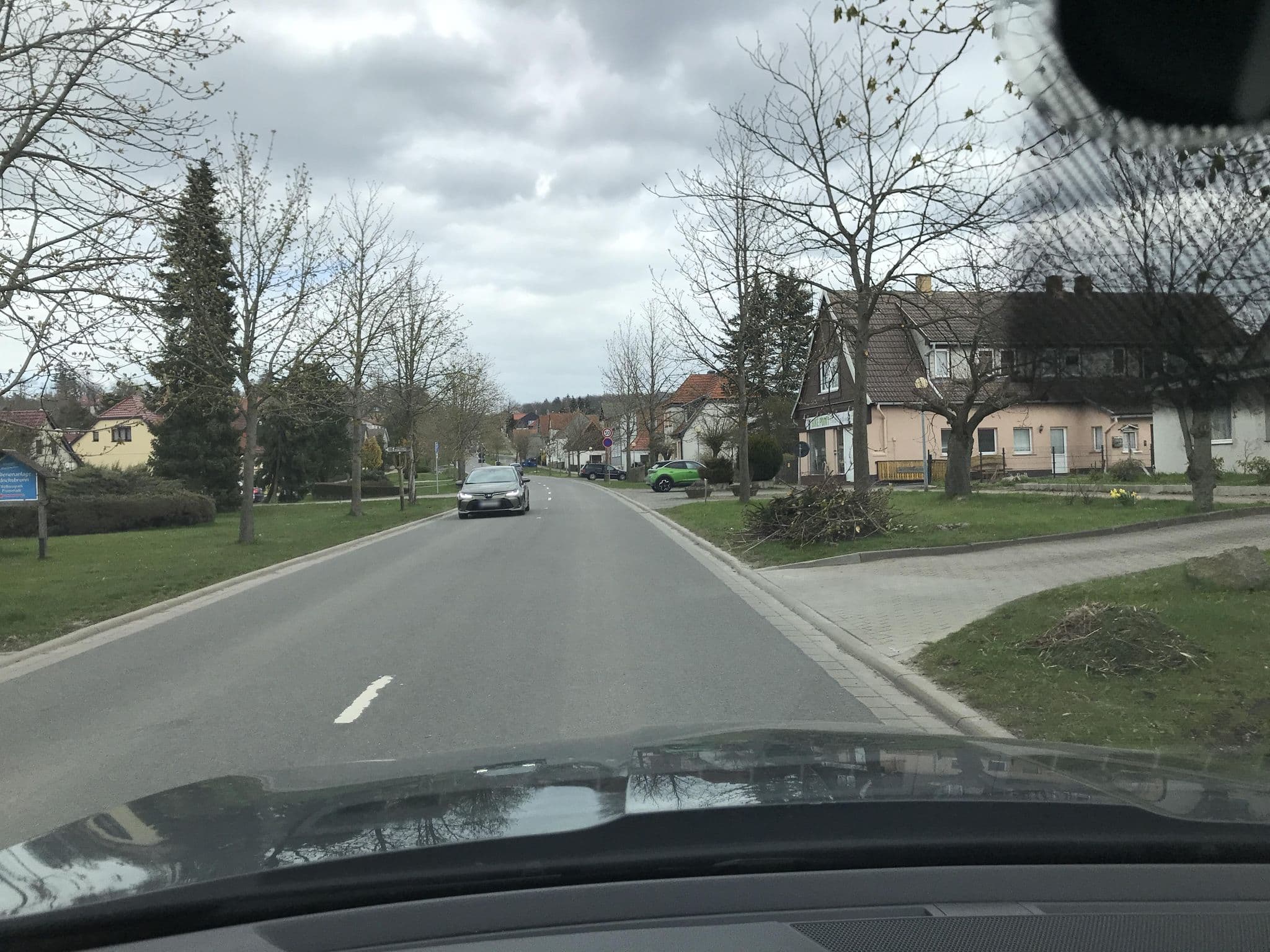 Street view near Hotelferienanlage Friedrichsbrunn, Friedrichsbrunn — © surveyor99 (CC BY-SA · Mapillary)