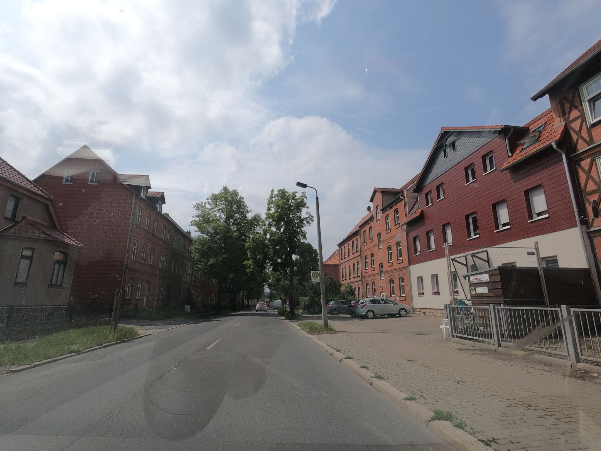 Street view near Pension am Wasserturm, Halberstadt — © u14183 (CC BY-SA · Mapillary)