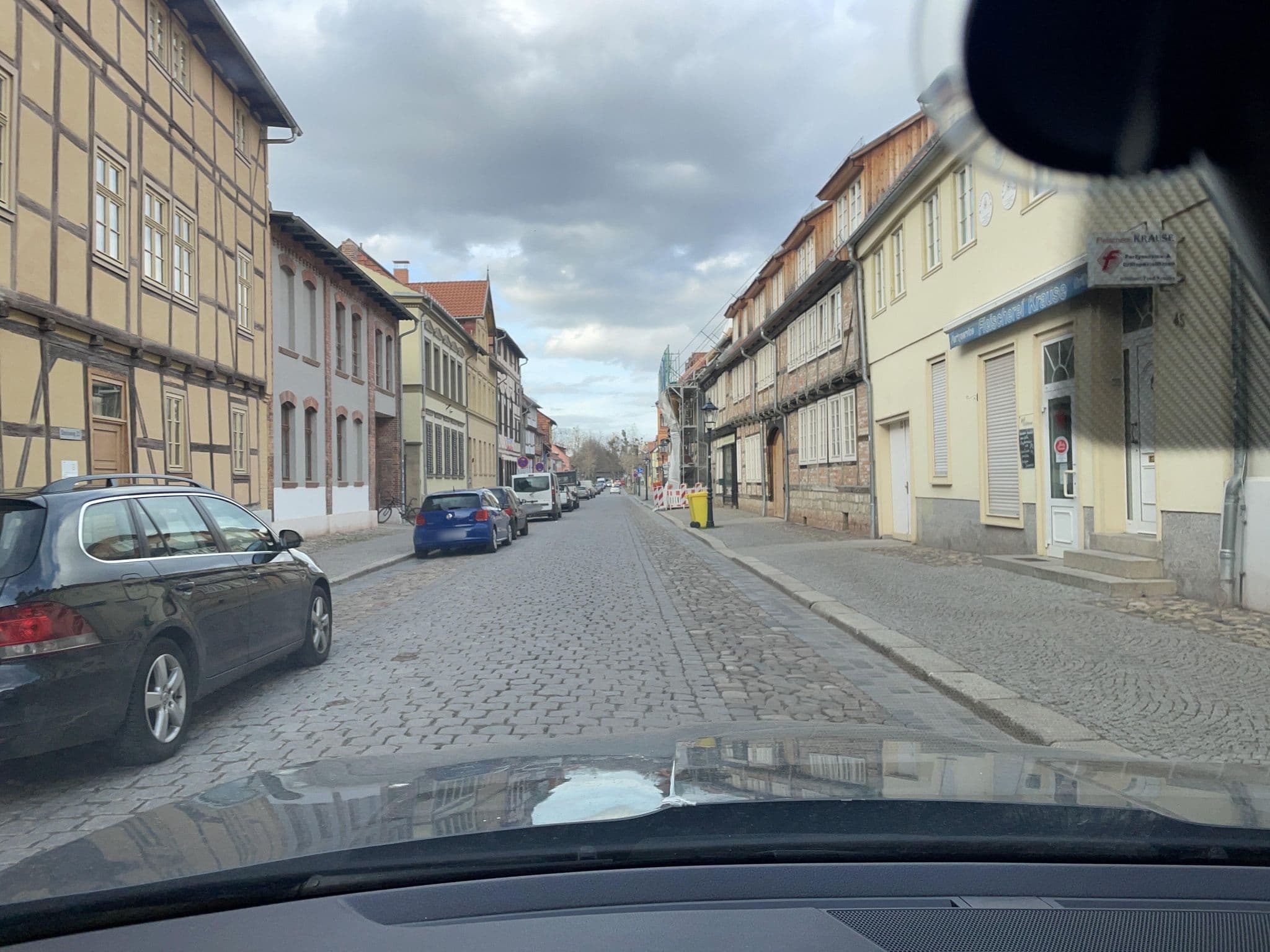 Street view near Fachwerkresidenz Deuterscher Hof, Quedlinburg — © surveyor99 (CC BY-SA · Mapillary)
