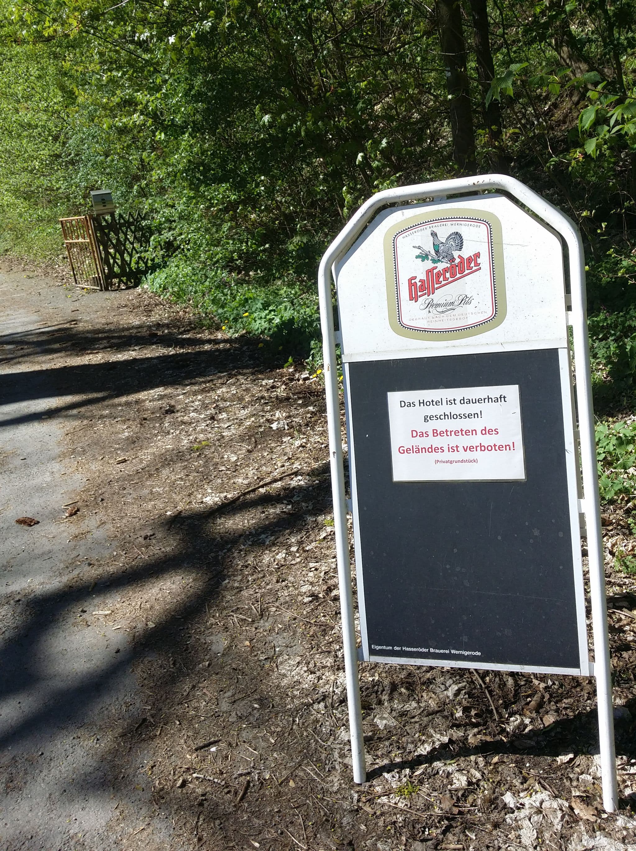 Street view near Familienhotel Thalmühle, Ballenstedt — © jochenb (CC BY-SA · Mapillary)