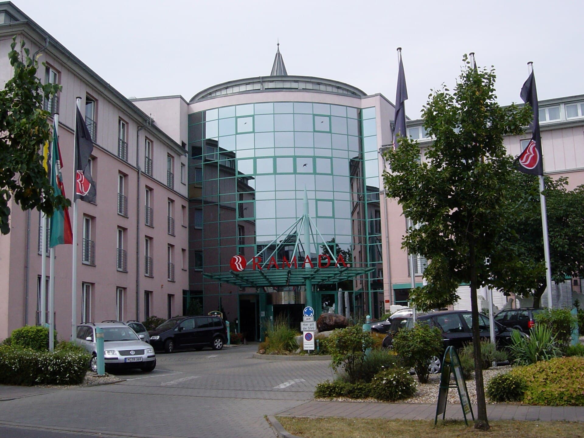 Michel Hotel Magdeburg (via Wikimedia Commons, CC BY-SA 4.0)