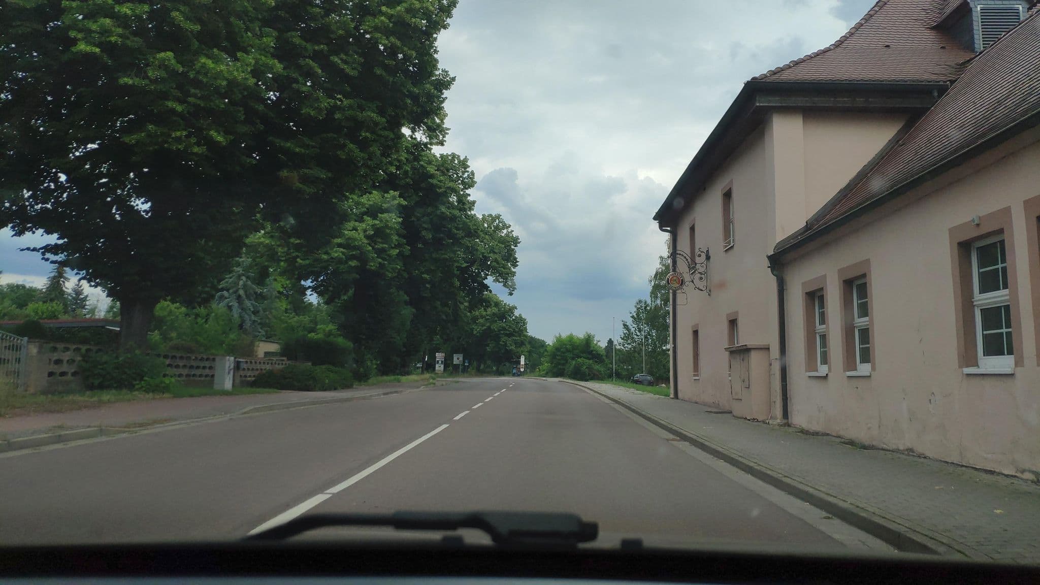Street view near SLótel im Parforcehaus, Bernburg — © anubisbbg (CC BY-SA · Mapillary)