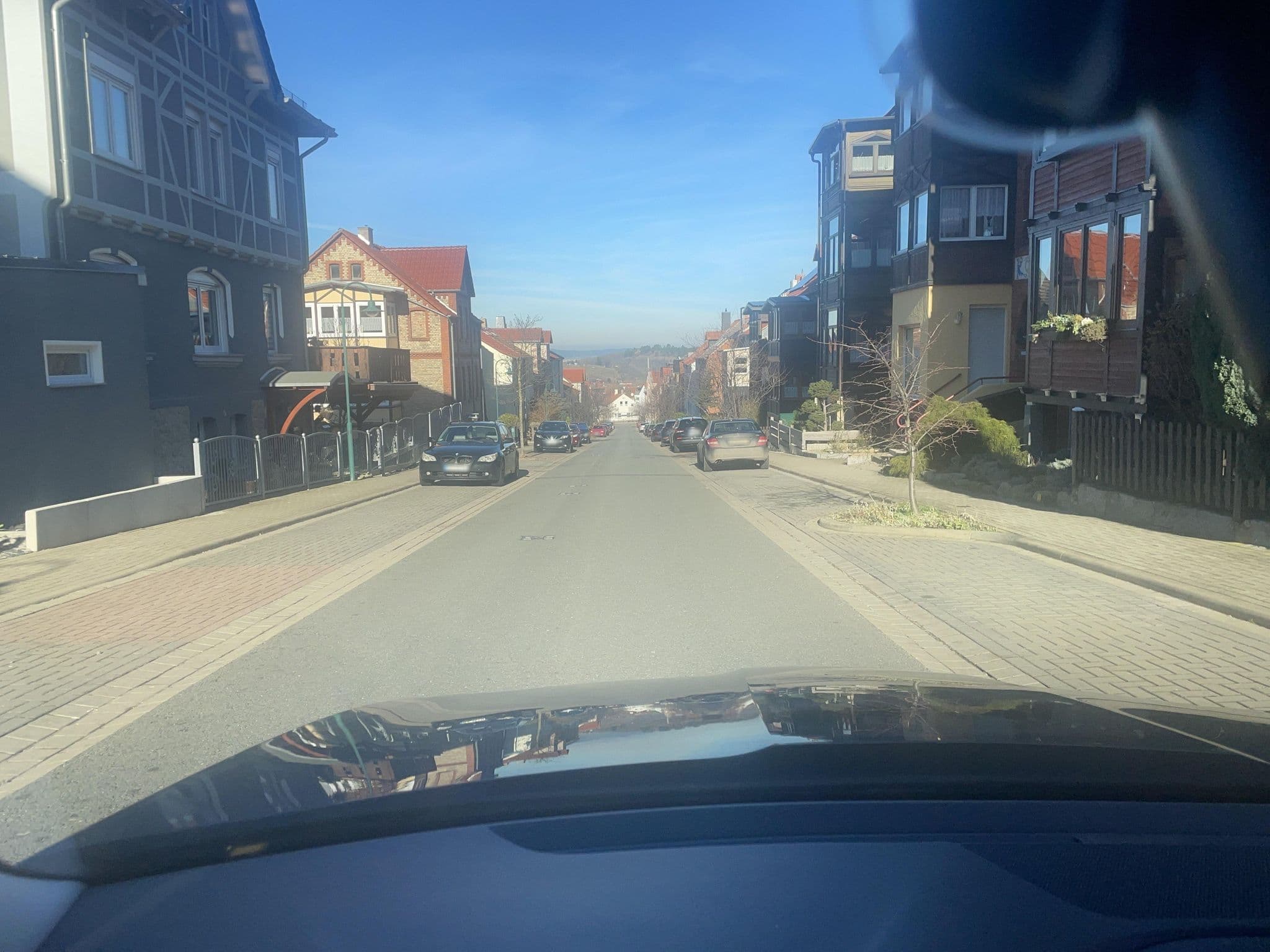 Street view near Villa Rosenburg UG, Thale — © surveyor99 (CC BY-SA · Mapillary)