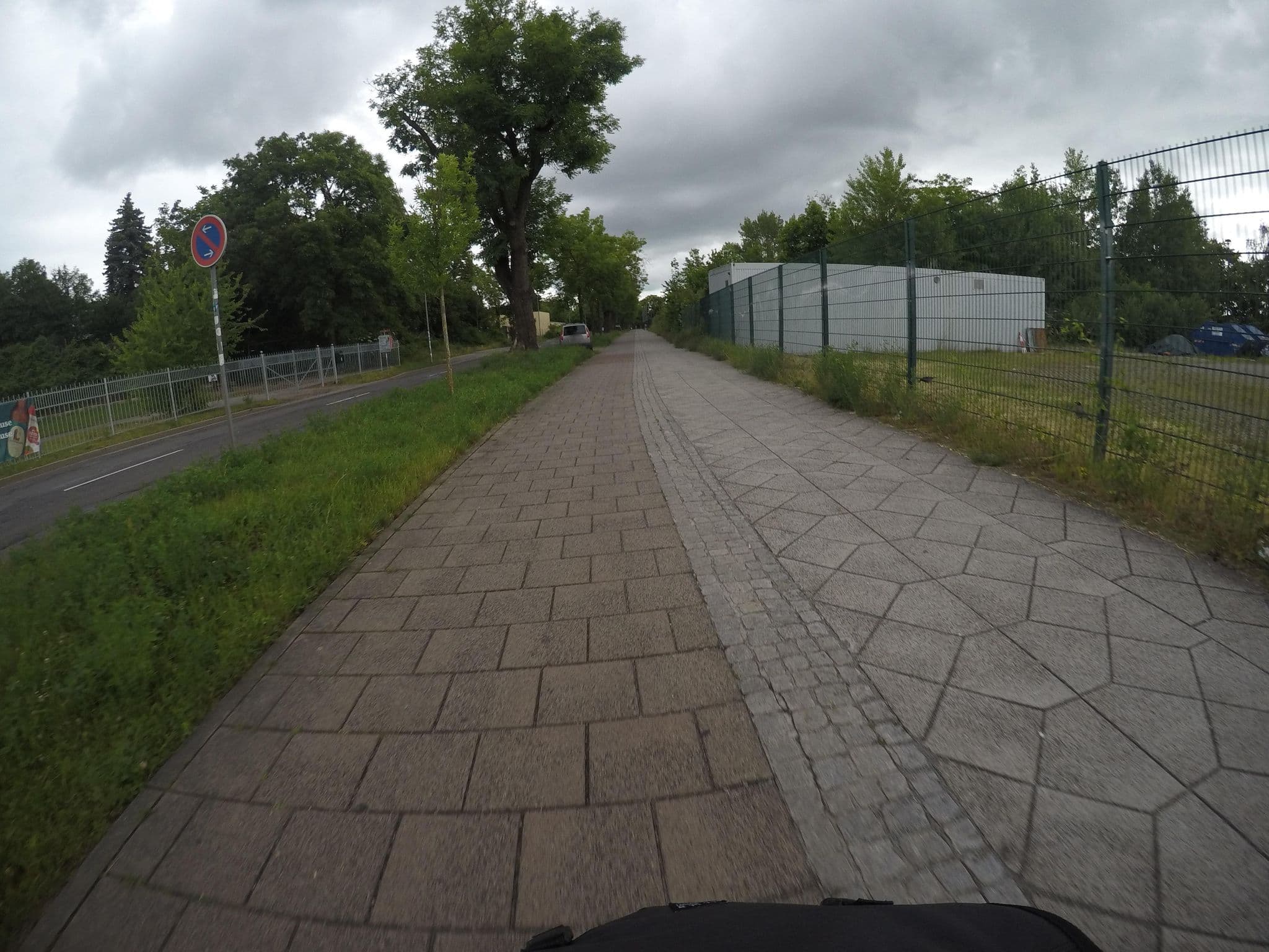 Street view near CITY HOTEL Magdeburg Leuschner, Magdeburg — © mfa (CC BY-SA · Mapillary)