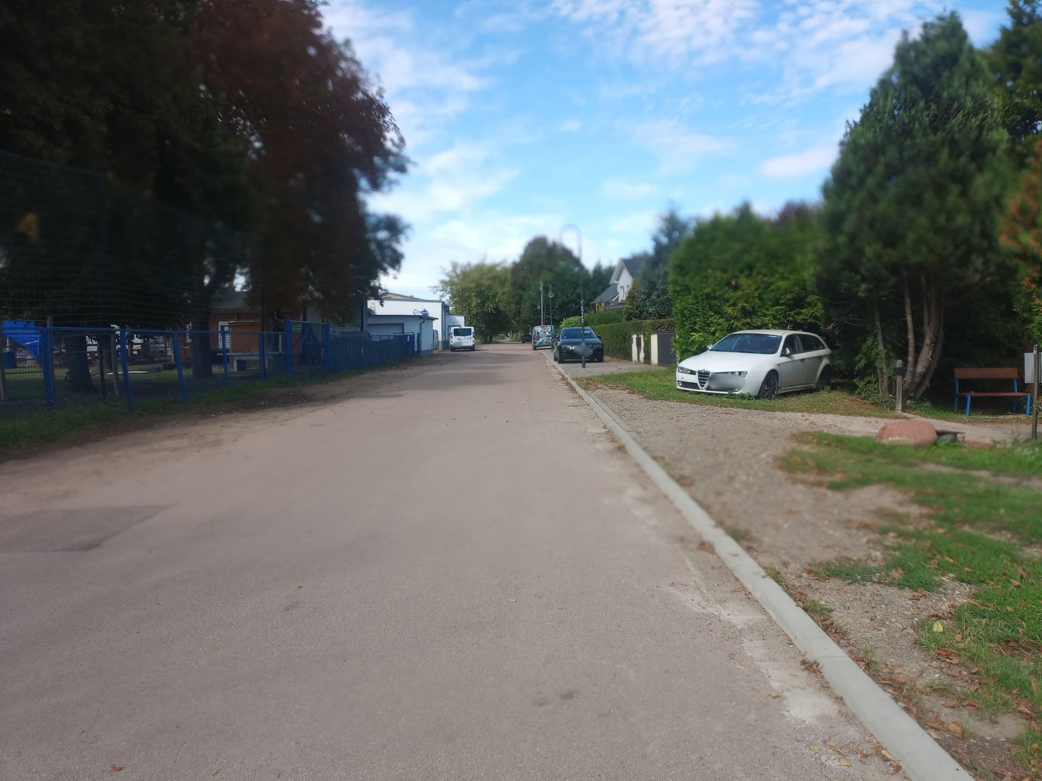 Street view near Zahns Zimmervermietung und Cafe, Baalberge — © natura (CC BY-SA · Mapillary)